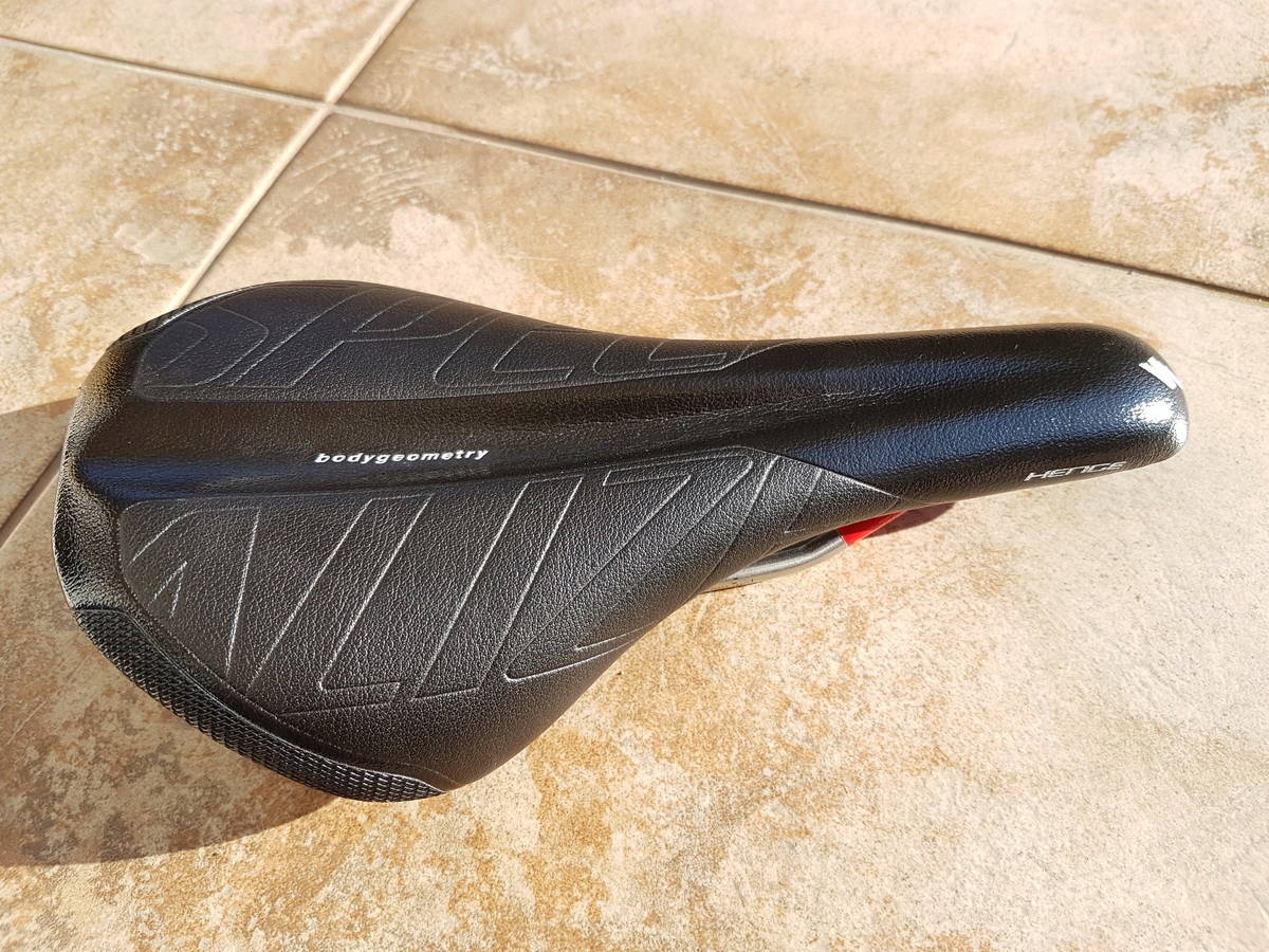 siodełko Specialized HENGE, hollow Ti, pręty TYTAN Długość 268 mm