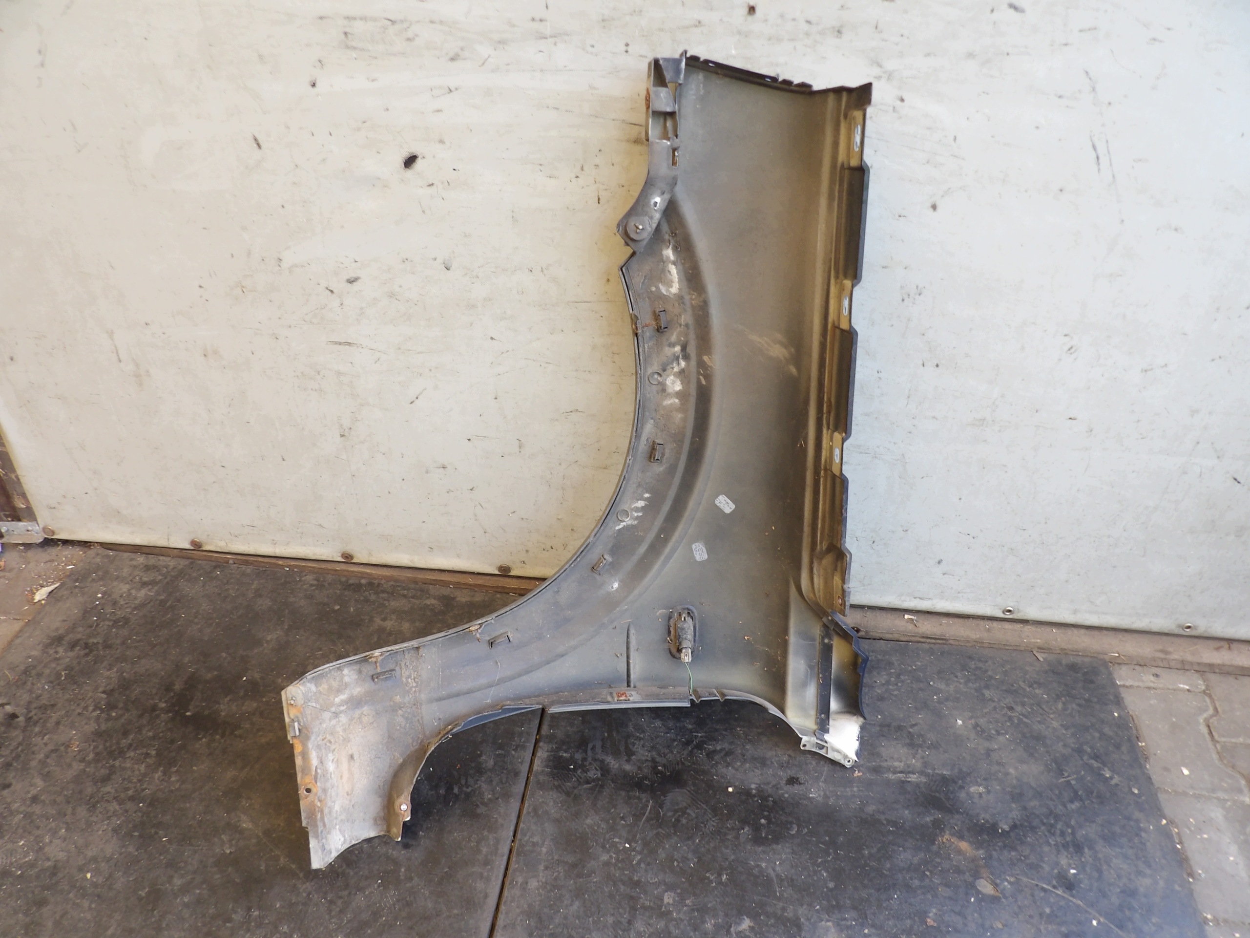 LAND ROVER FREELANDER LIFT fender front left colour 602