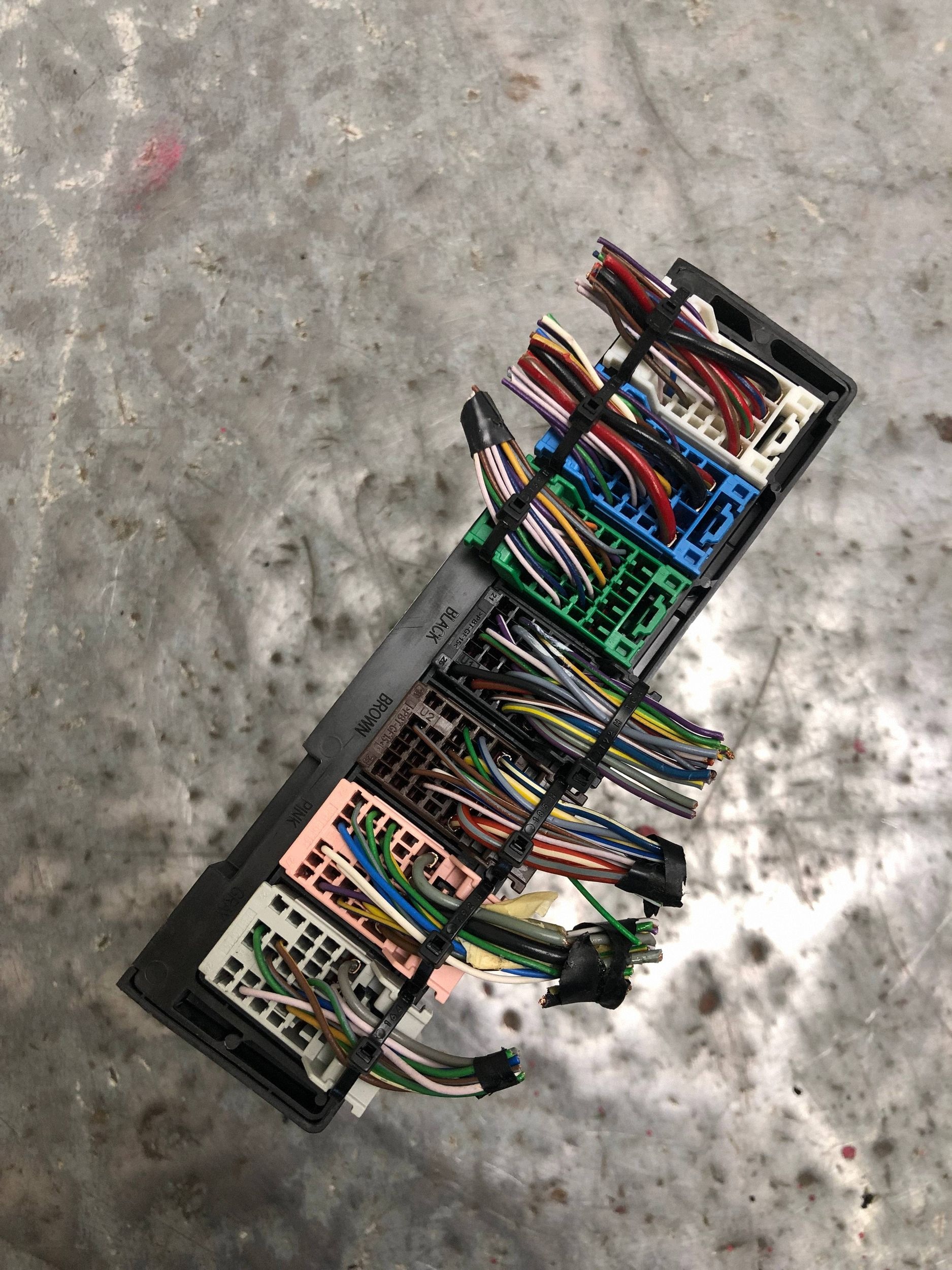 module control unit KOMFORTU OPEL ASTRA K KOMBI 13514637