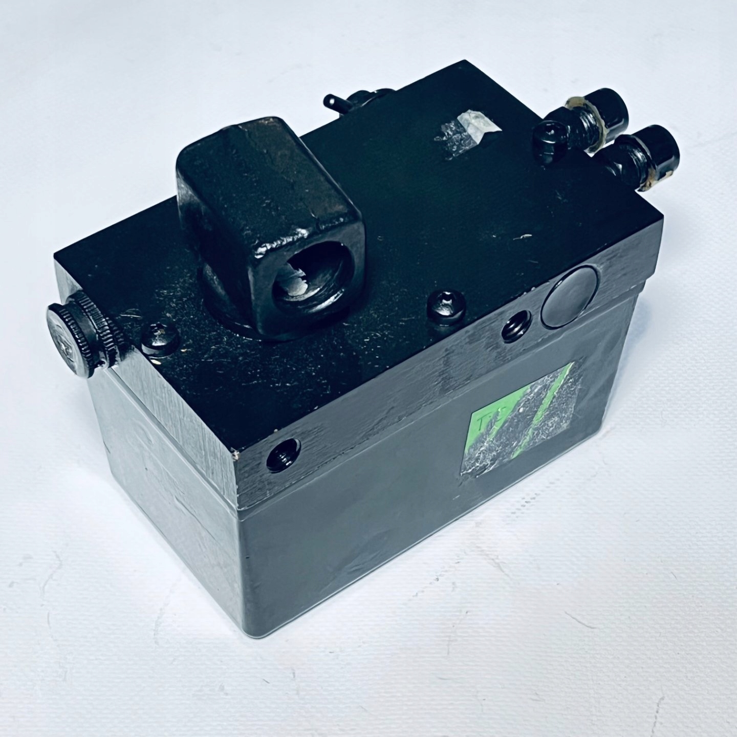 1.22331 - НАСОС ПОДЪЕМА КАБИНЫ TRUCKTEC 0444003