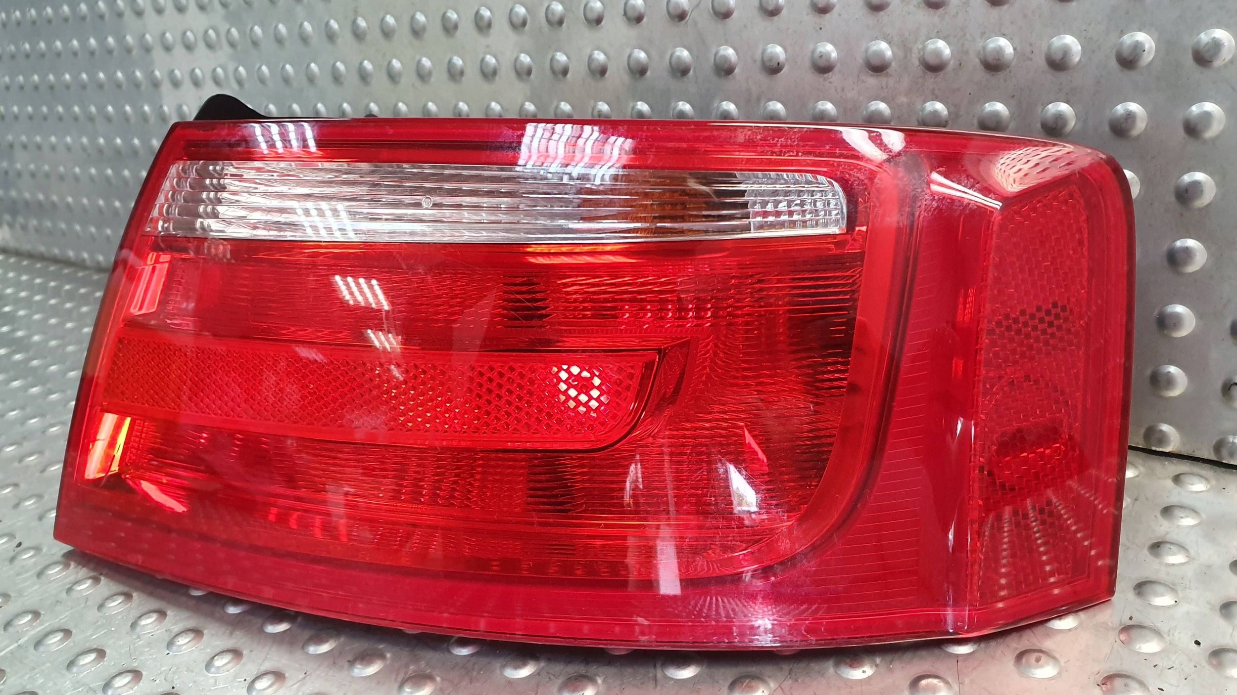 light rear part right AUDI A5 8T0945096 COUPE 07
