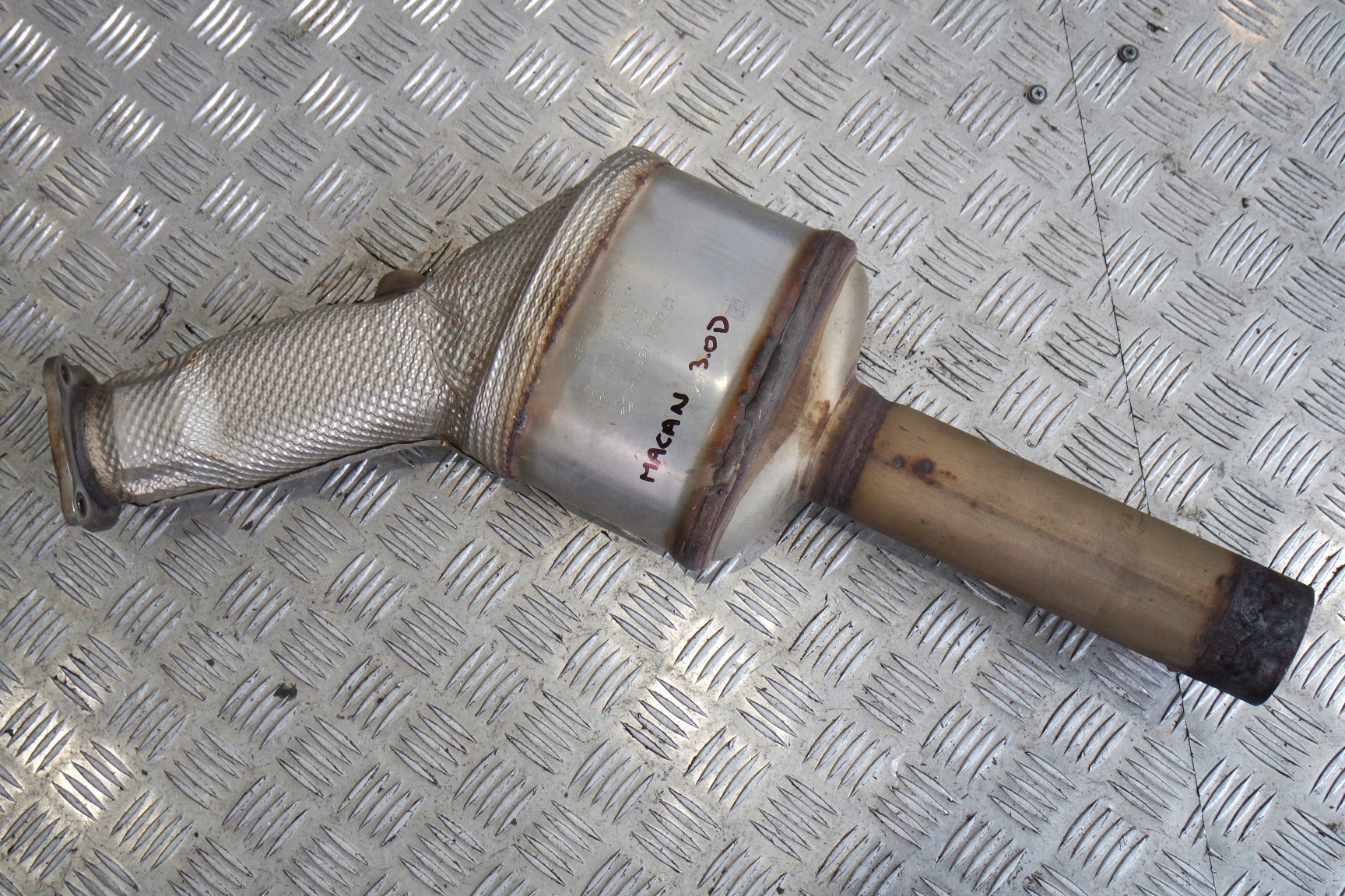 ВЫХЛОПНАЯ ТРУБА AUDI PORSCHE VW MACAN 4H0131703P