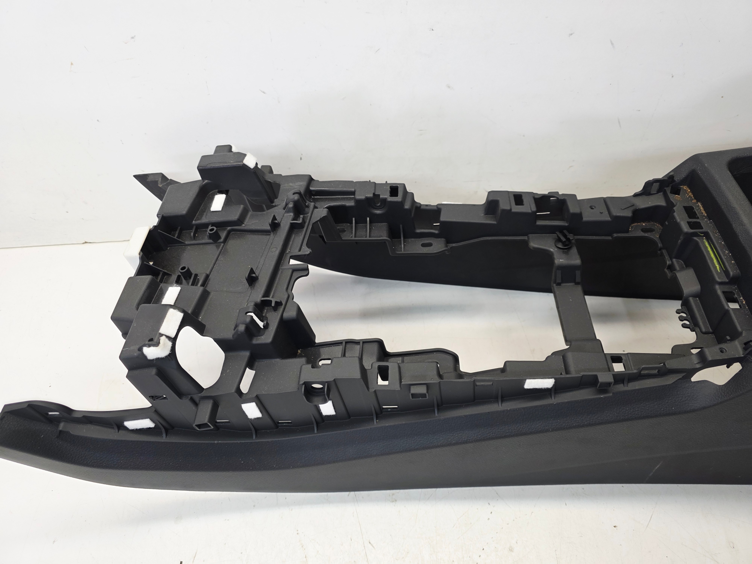 тунель середина Audi Q5 FY 80A 80B863241A 6PS