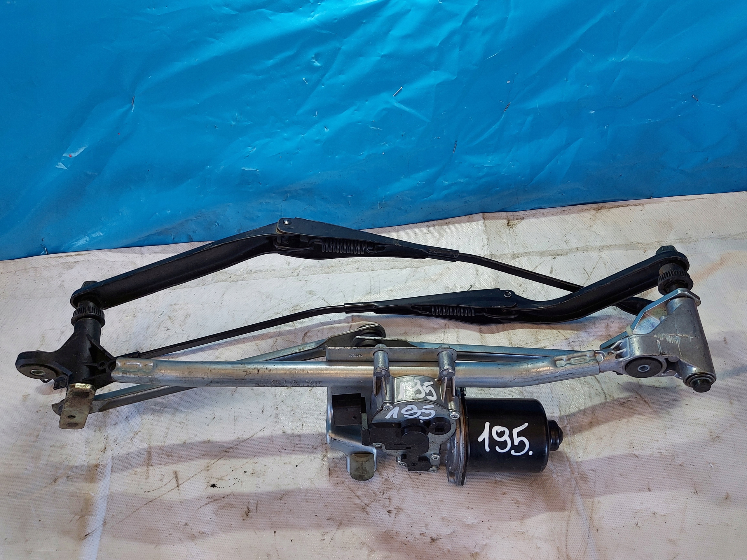 wiper mechanism BMW 1 E87 7157789 front