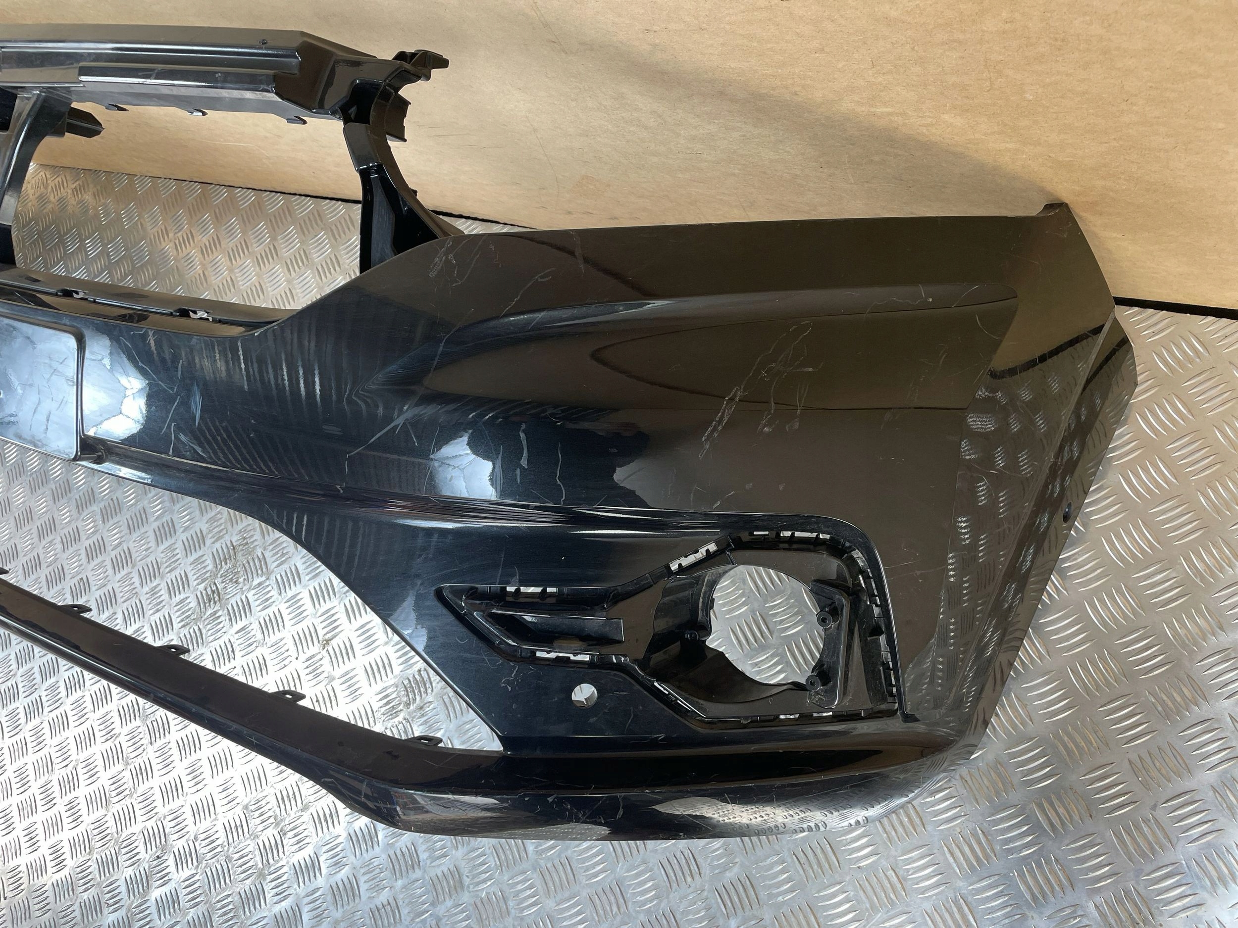 bumper front front DACIA SANDERO III 3 2020-2025 (4xPDC) 620228531R