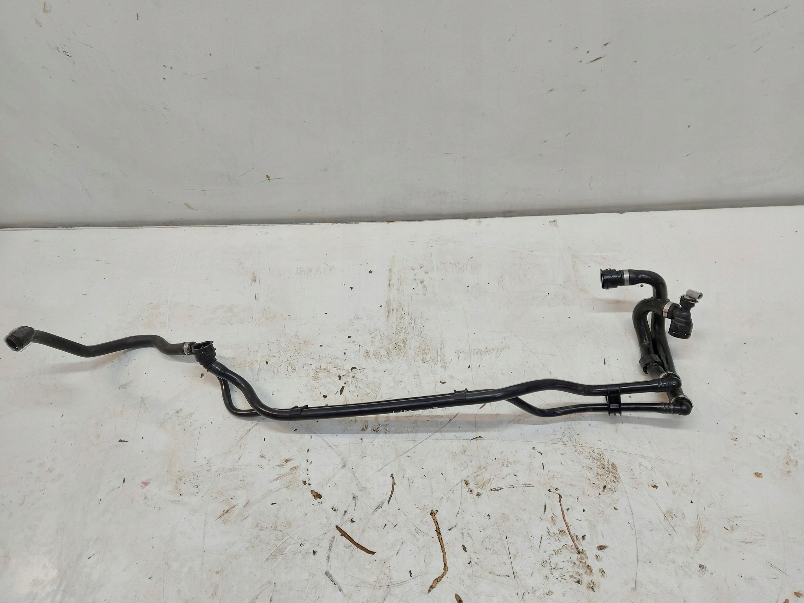 Mercedes W254 GLC 220d, cijev prijenos vode A2545014000