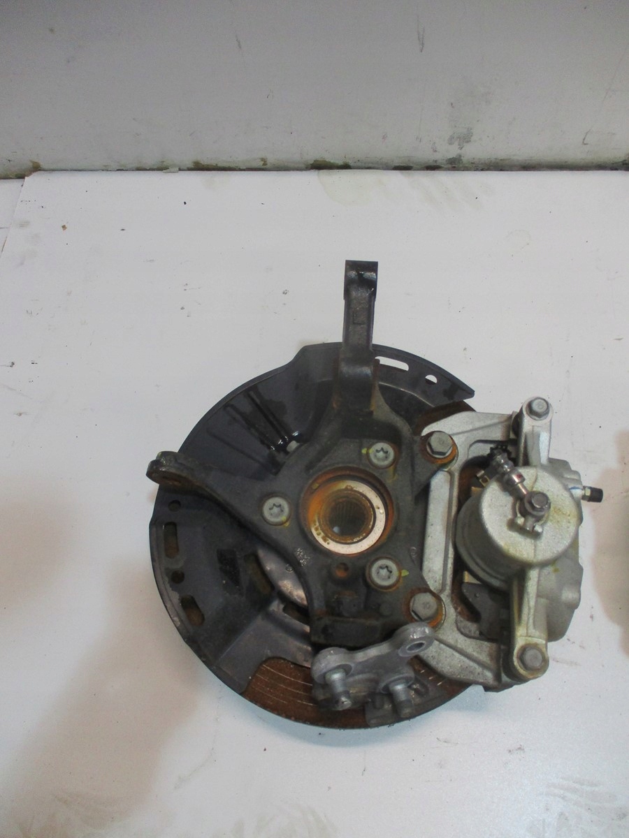 swing right KIA X-CEED X CEED 1,6TGDI front front
