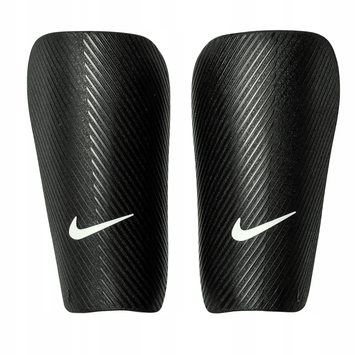 Ochraniacze na goleń Nike J Ce r. L czarny