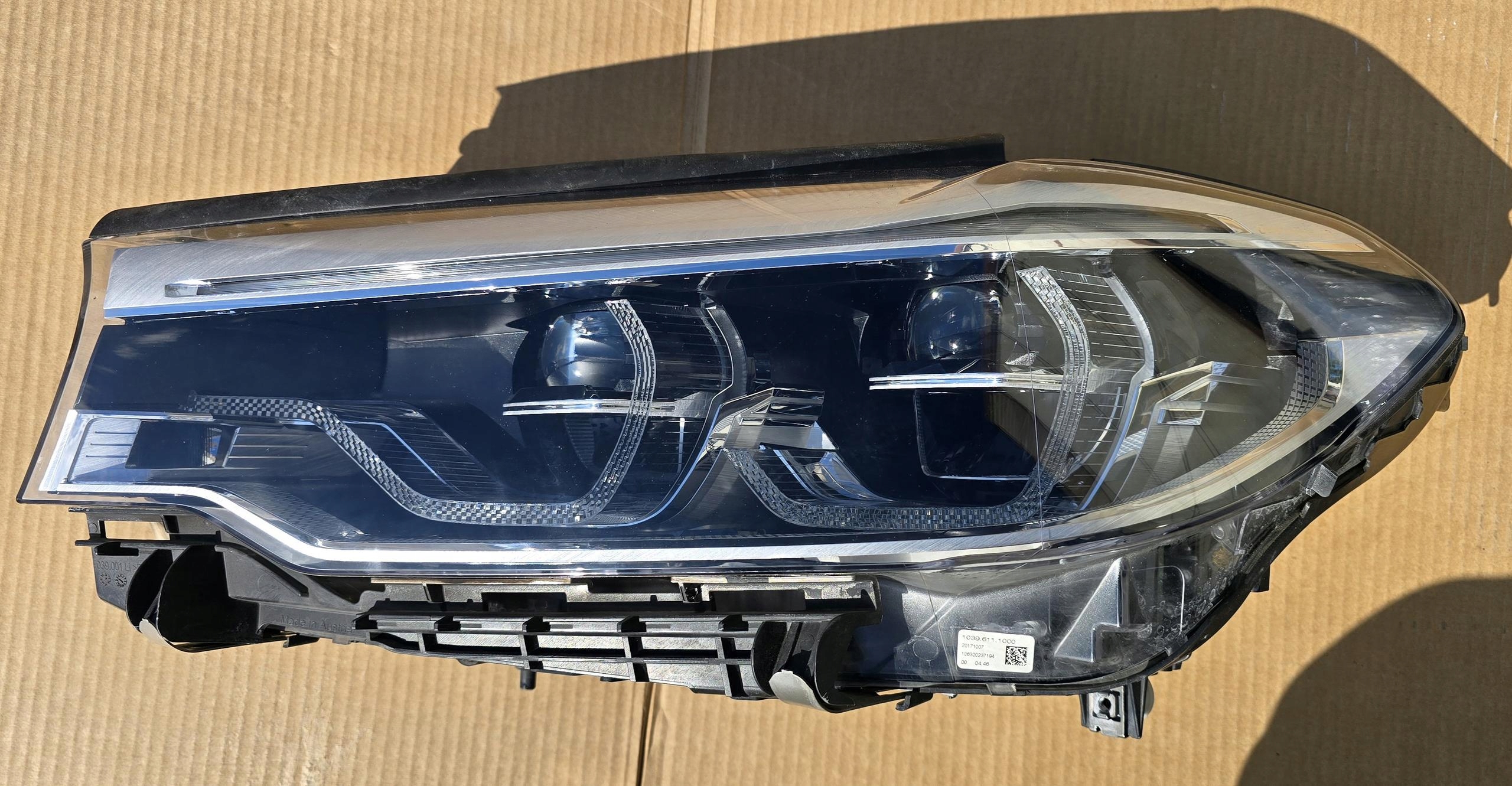 light left front front ADAPTIVE FULL LED BMW 5 G30 G31 7439209