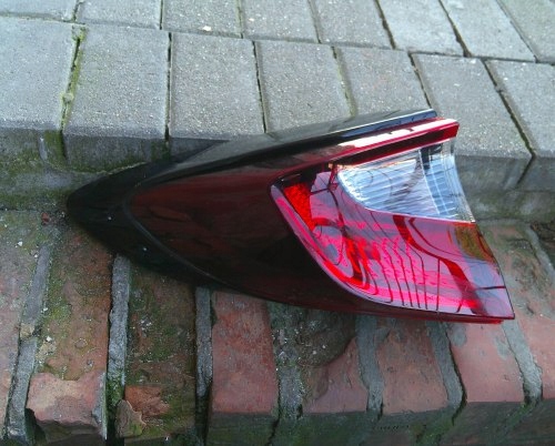 LAMPA TYLNA LEWA TOYOTA CHR C-HR I LIFT 81560-F4120-00