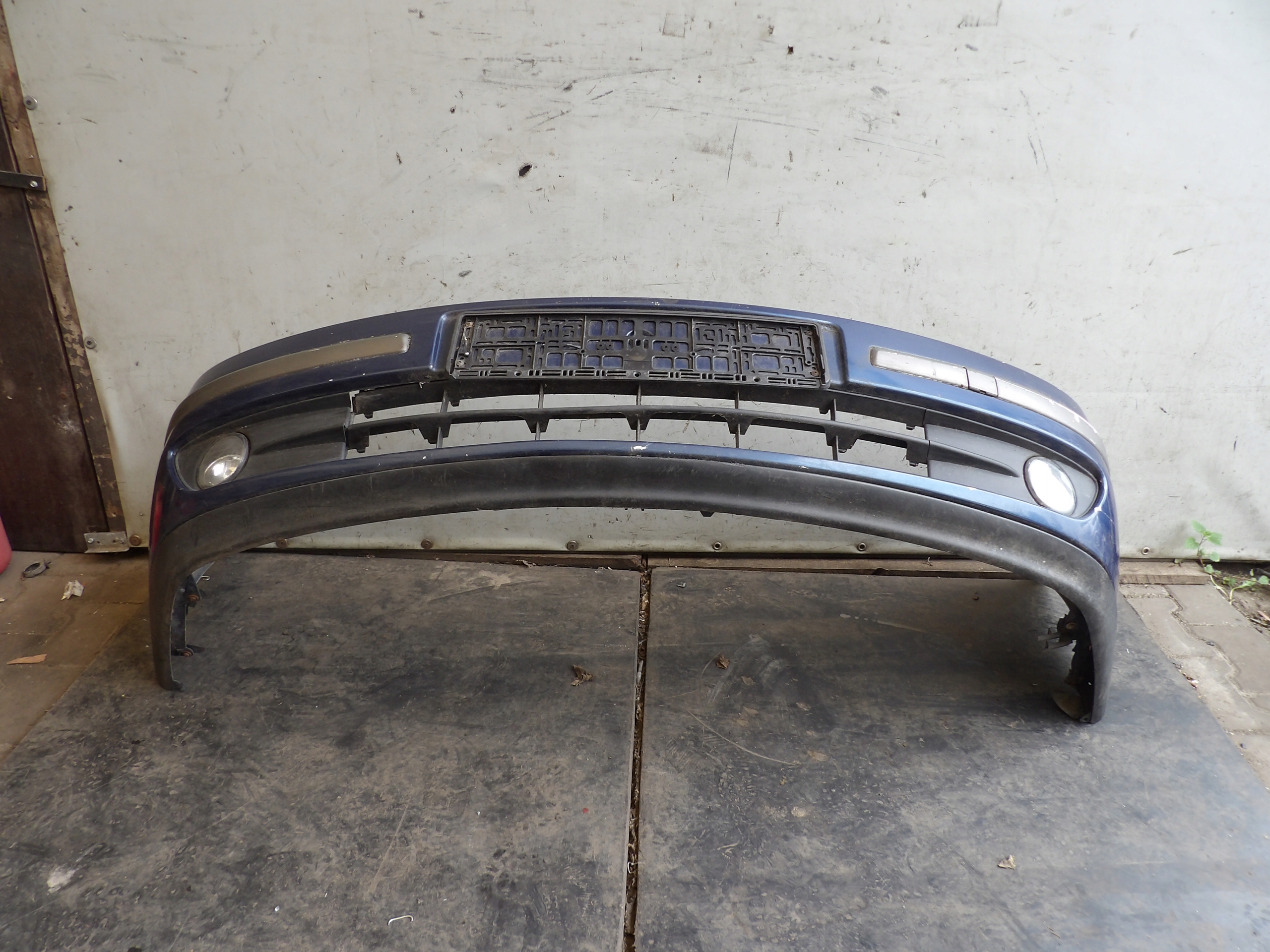 Renault Laguna II front bumper TED44