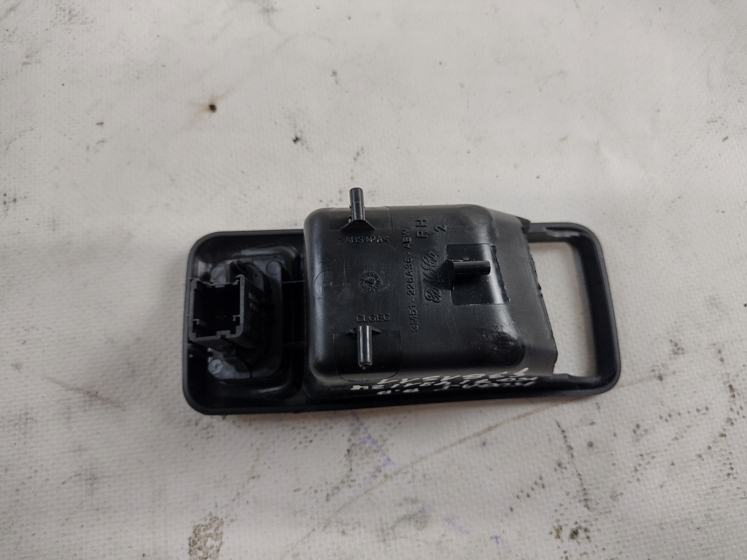 window control switch right front Ford Kuga Mk1 and 17M5T-14529AA