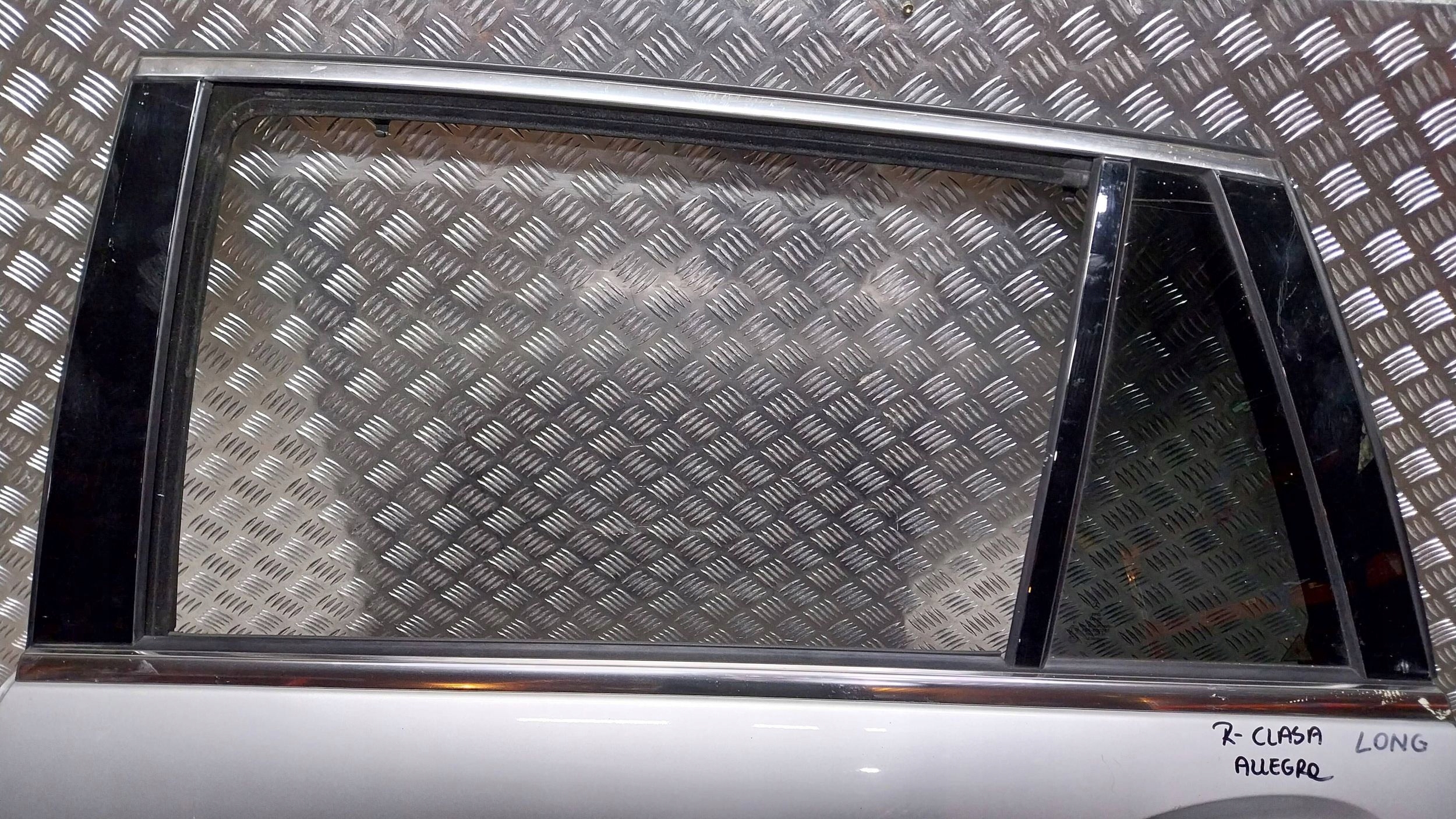 Tür heck links MERCEDES R-CLASA W251 LONG 05