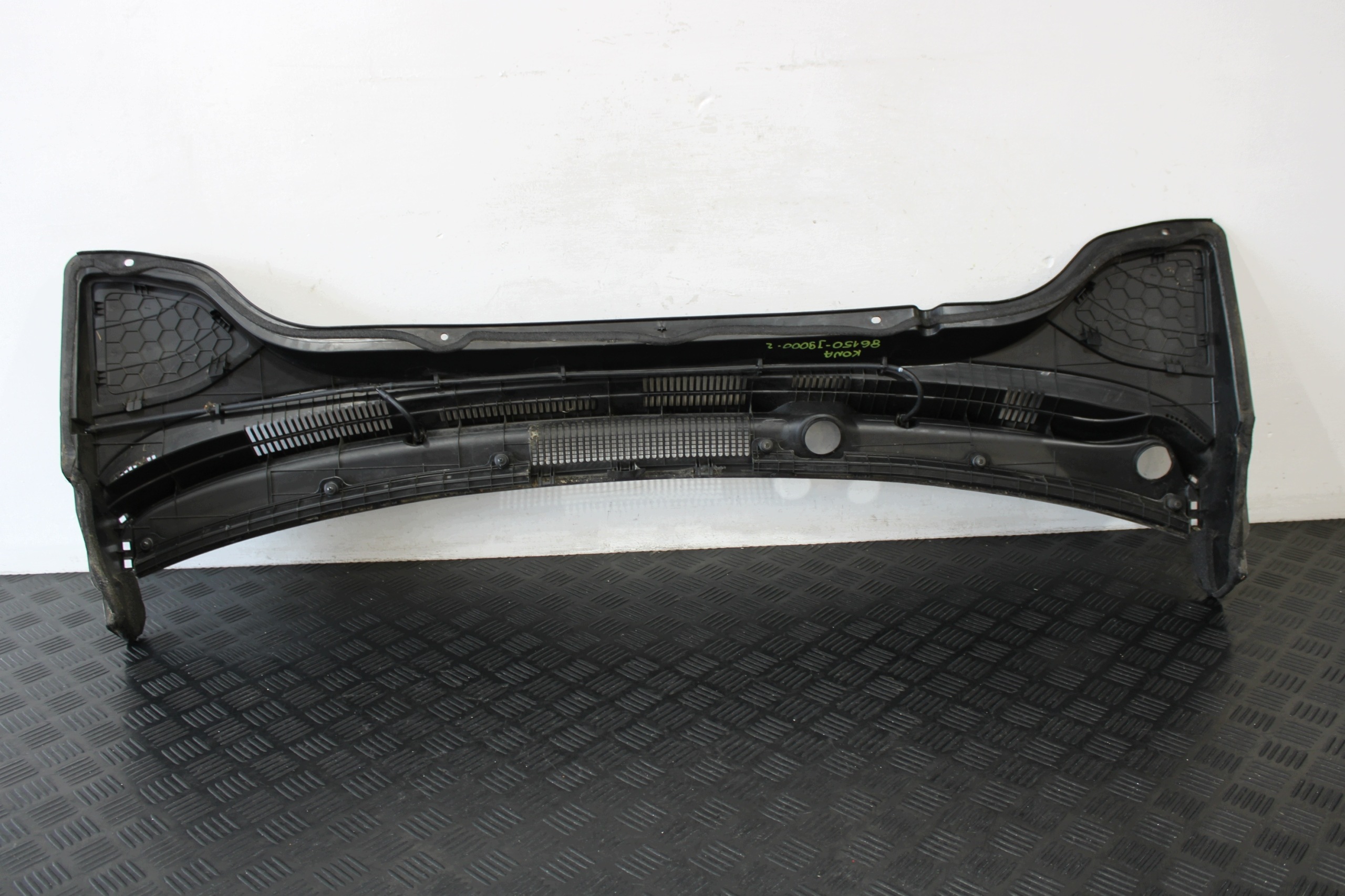 torpedo plastic 86150-J9000 HYUNDAI KONA 1.6 CRDI