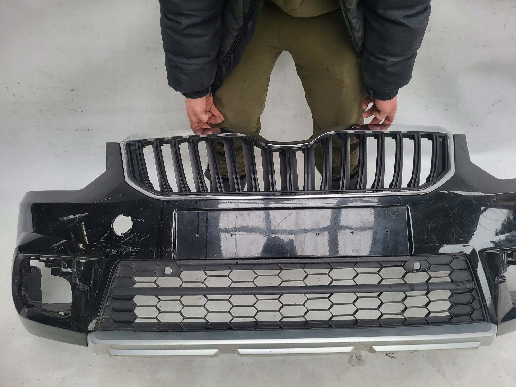 SKODA YETI LIFT 12-17 bumper front front 4XPDC 5L0807221K