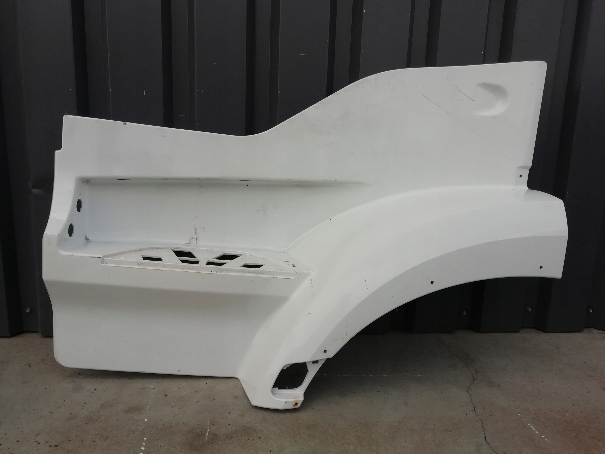 A9606667203 - ліва ступінь MERCEDES ACTROS MP4 ліва ступінь