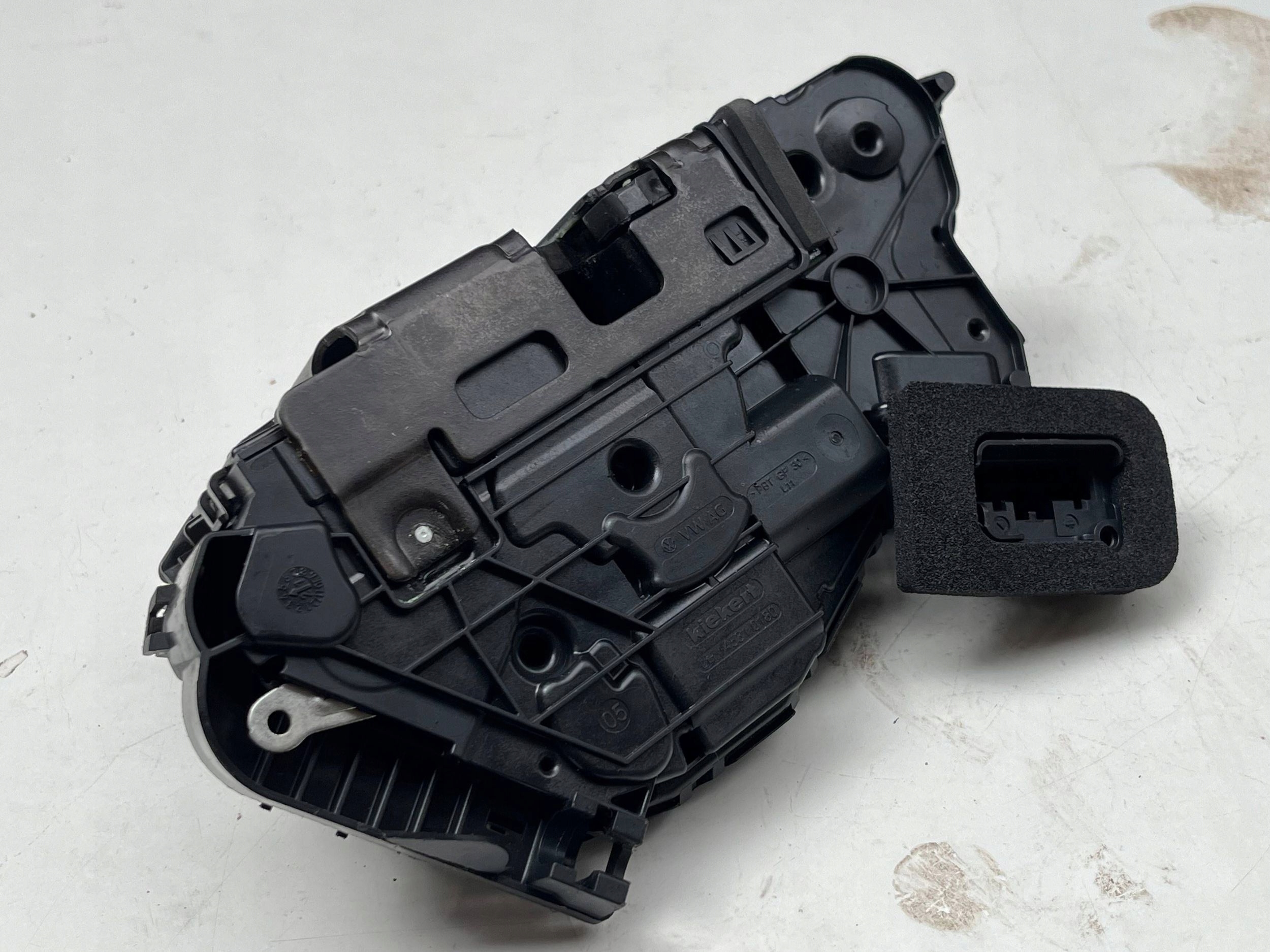 VOLKSWAGEN SEAT SKODA lock door left front 5TB837015C @M