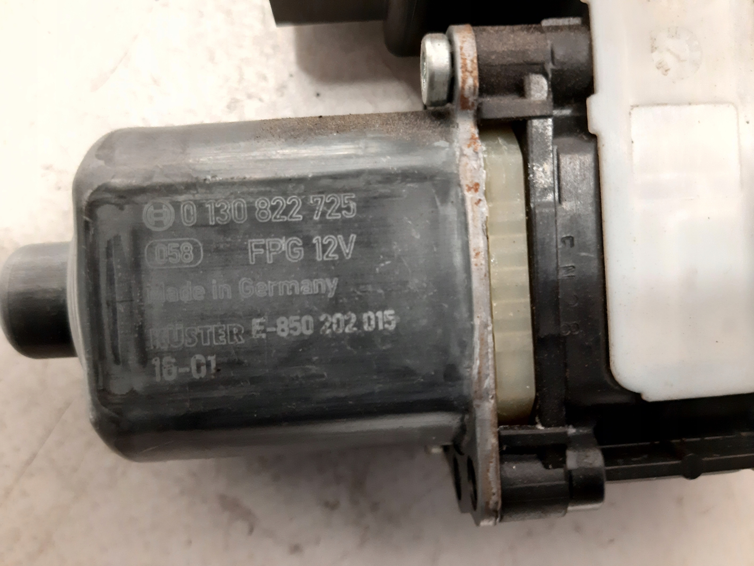 mini motor windows left rear part SKODA OCTAVIA III 3