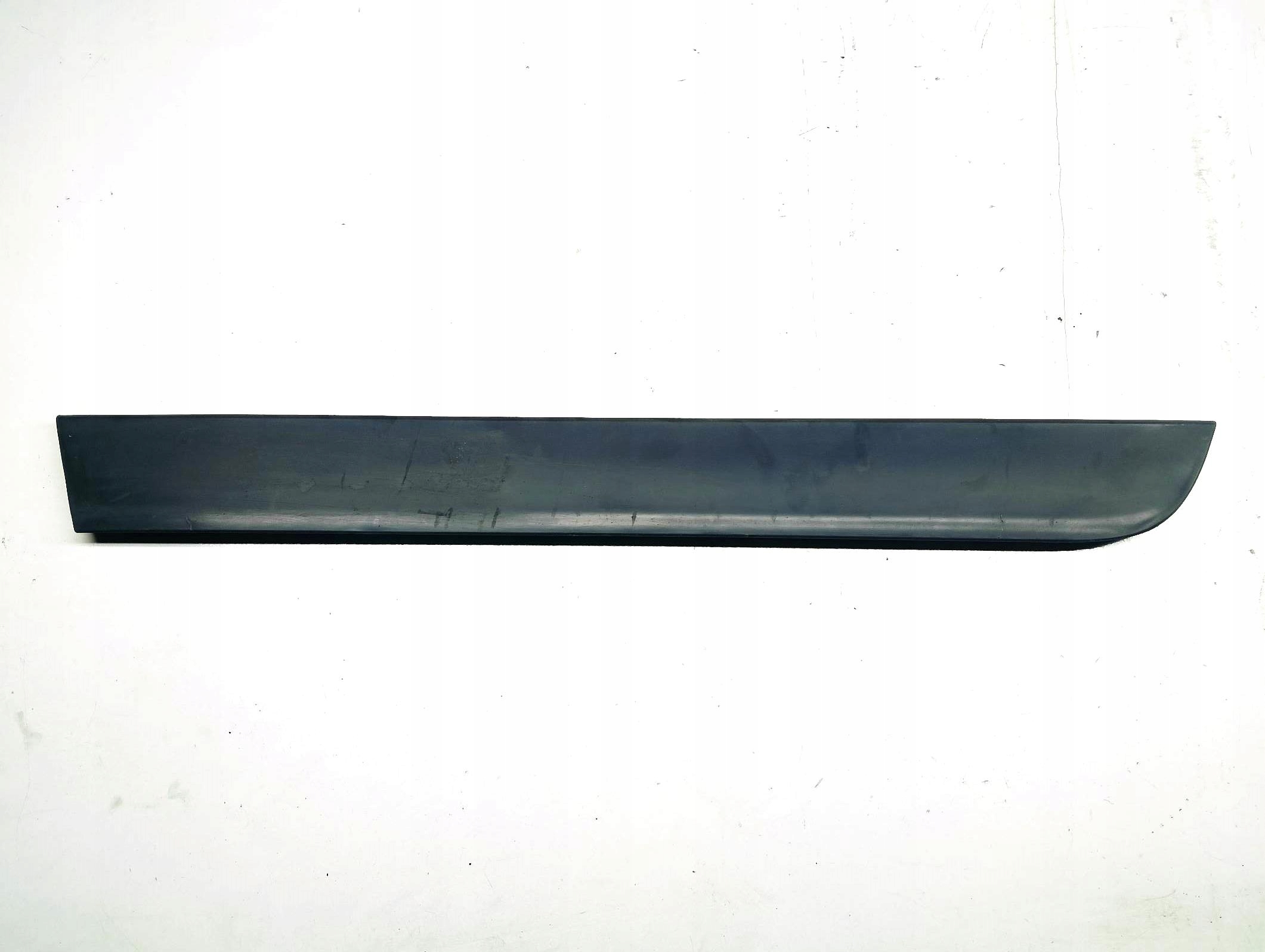 moulding door left rear part Audi A4 B6 sedan 2.0 20V 8E0853969