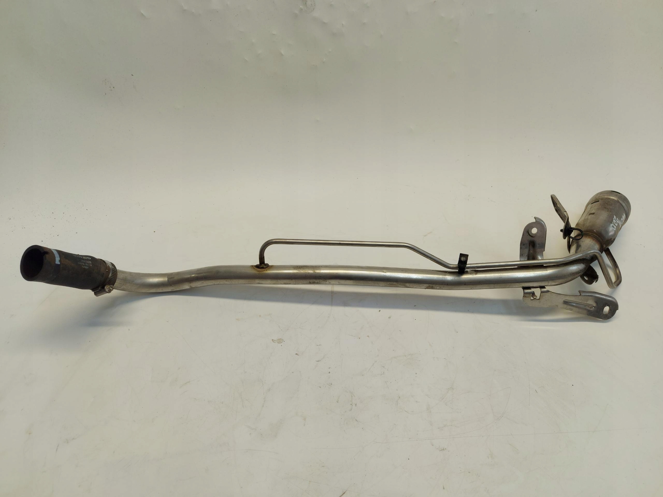 VOLVO V60 II RURA WLEW PALIWA 31478079