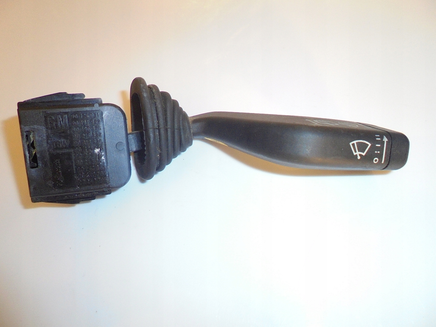 Commodo essuie glace OPEL 90124931