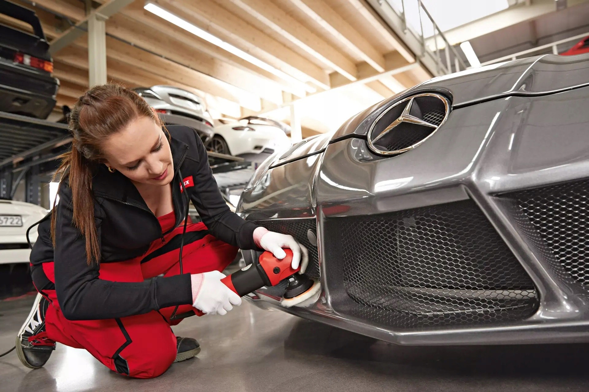 FLEX PE 8-4 80 POLERKA ROTACYJNA DO NIEWIELKICH POWIERZCHNI Zasilanie sieciowe