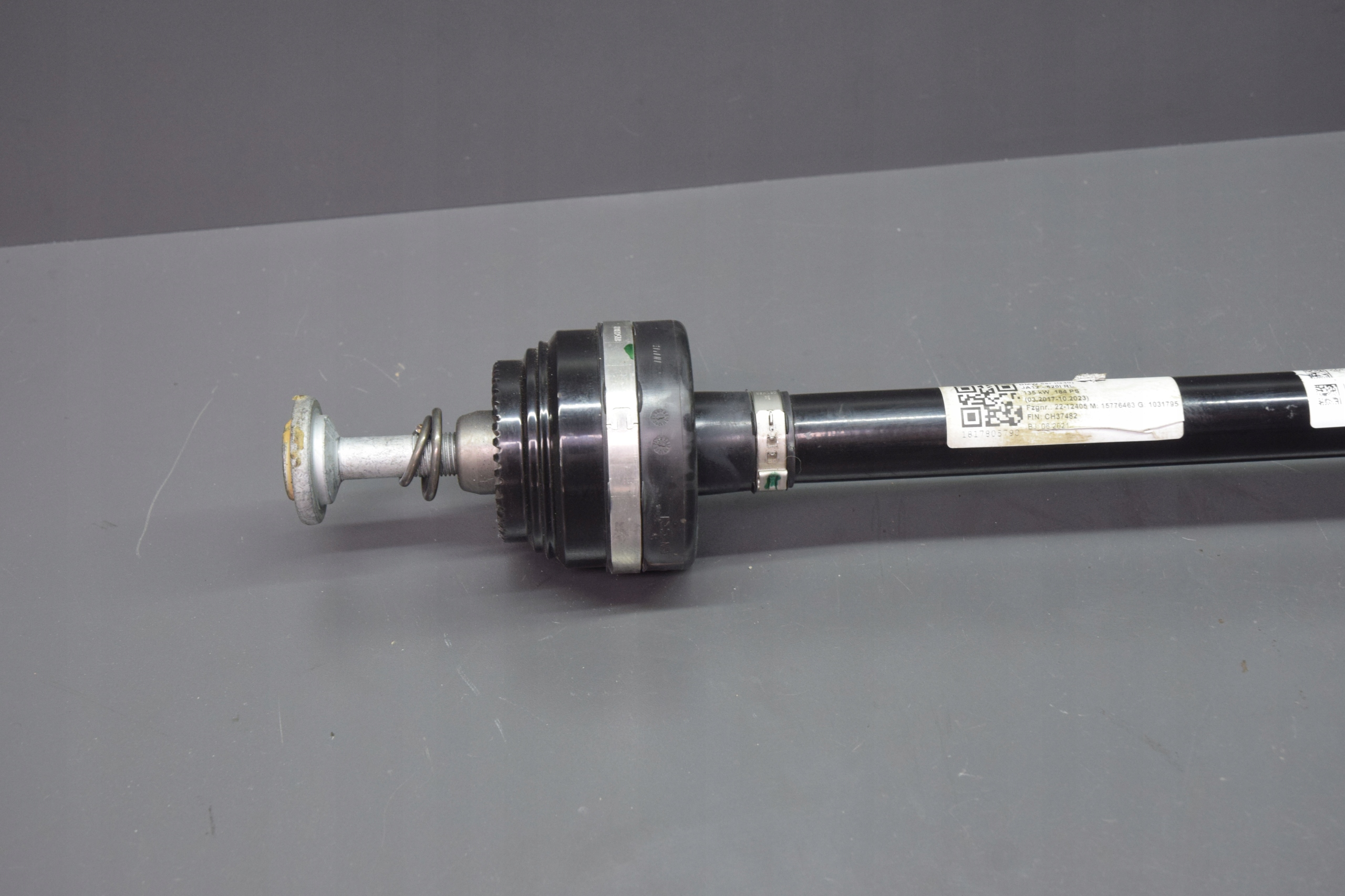semi-axis left rear part rear BMW 5 G30 G31 8664049 3276km
