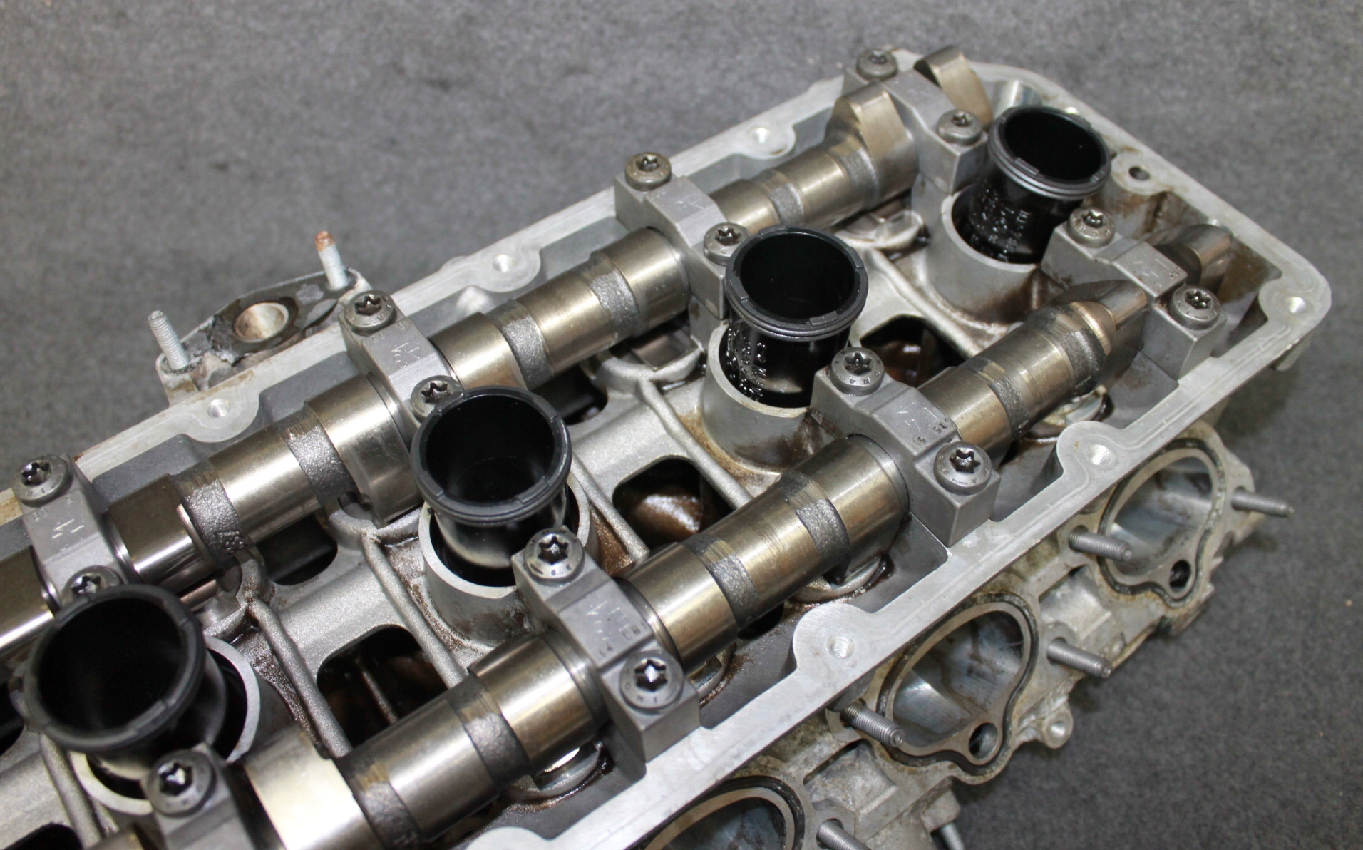 BMW E60 E63 M5 M6 S85B50A V10 5.0i 507KM TESTATA Motore CYL.1-5 7833877