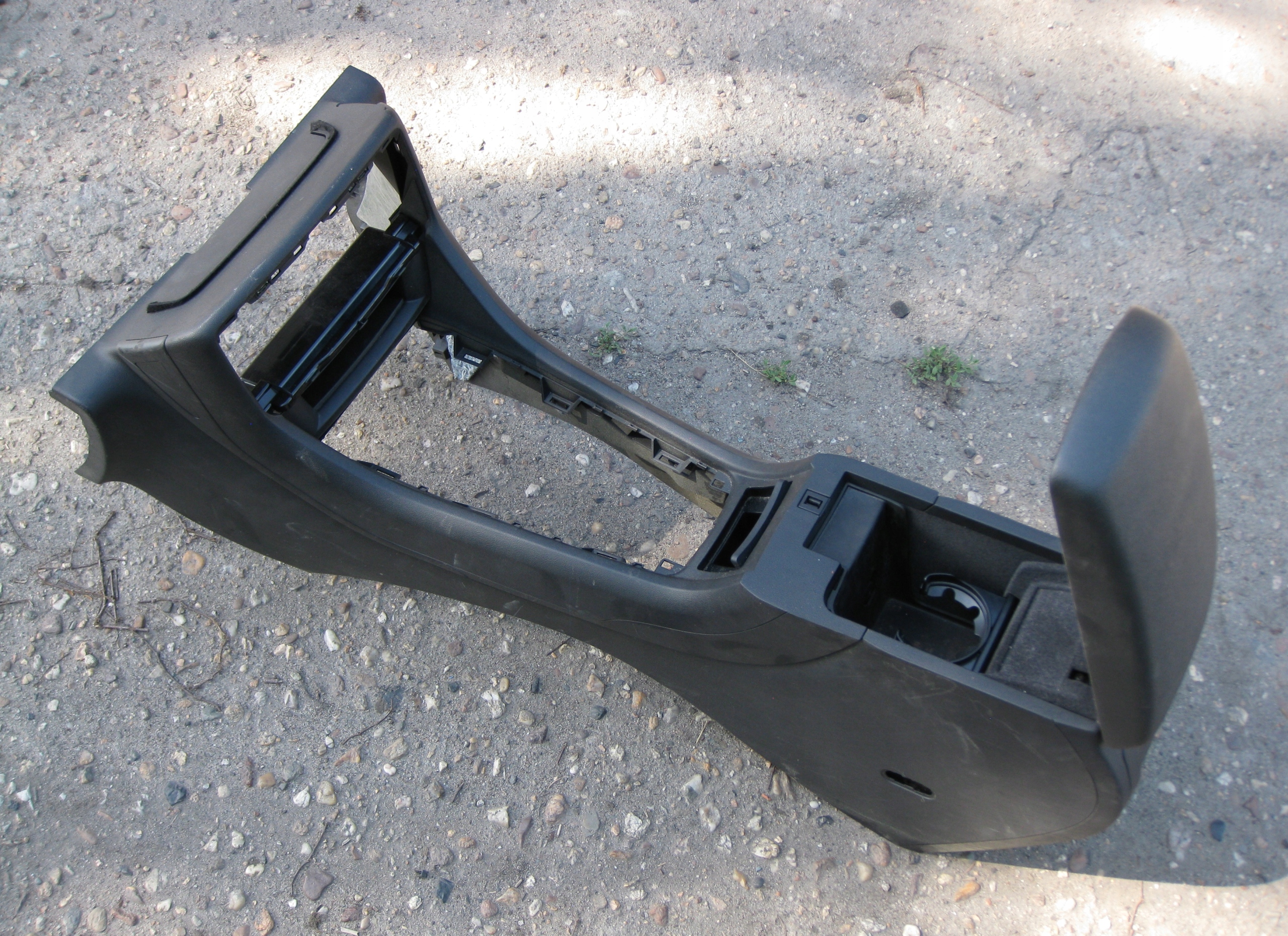 CITROEN C5 III 14R TUNEL central armrest