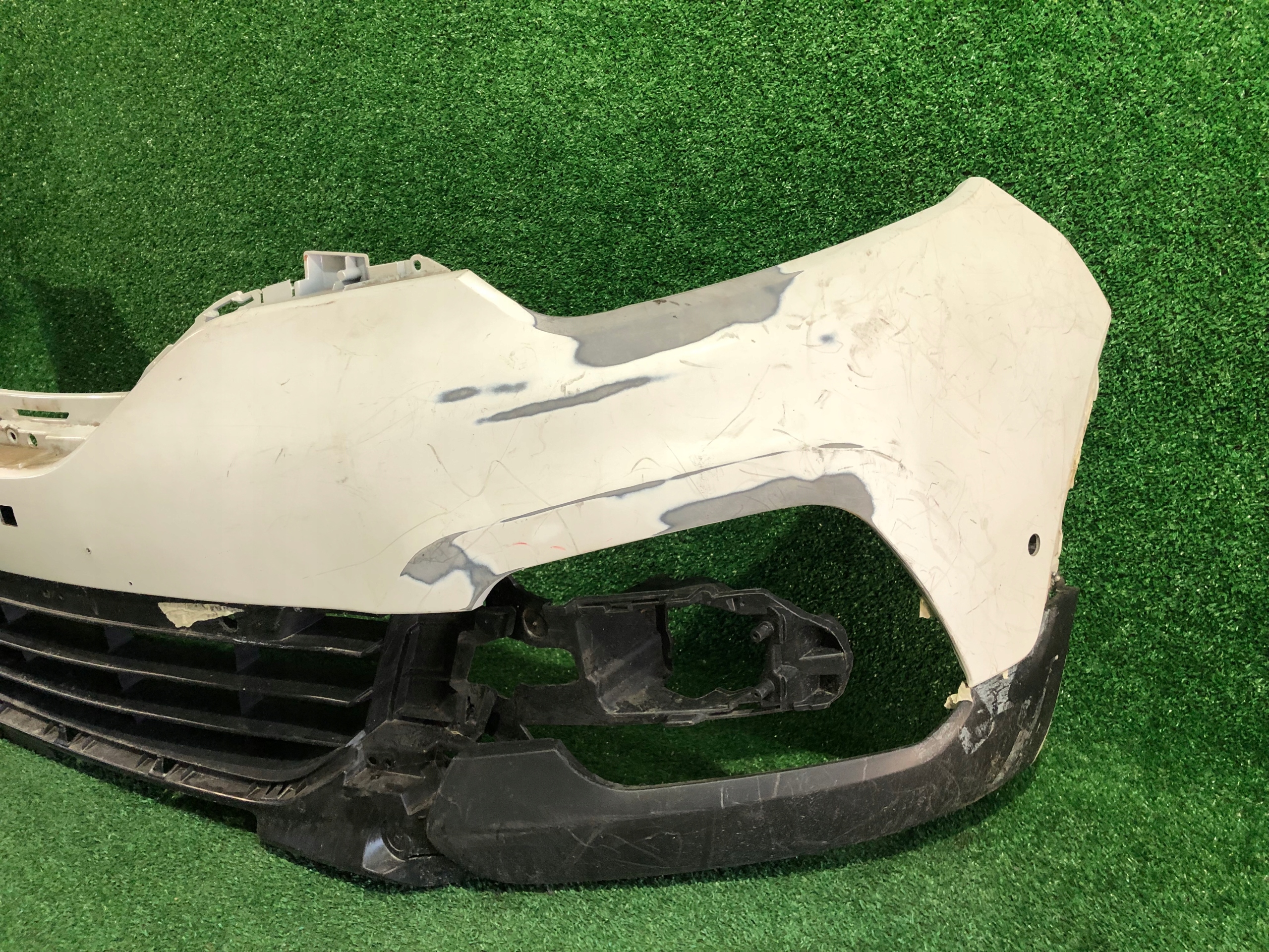 bumper front front RENAULT CAPTUR and LIFT 17- PDC