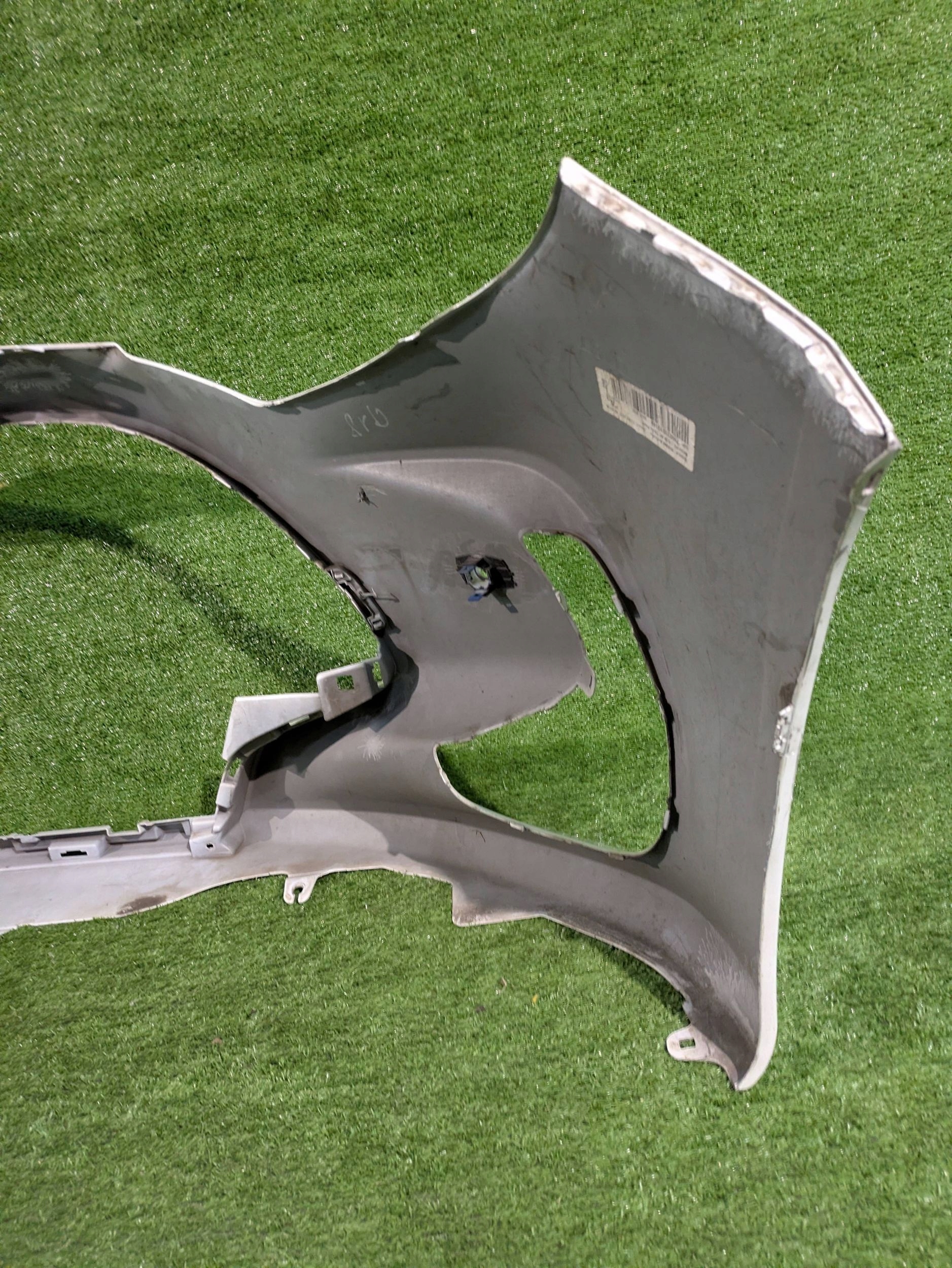 Frontstoßstange vorne TOYOTA YARIS IV 20- NR.7966