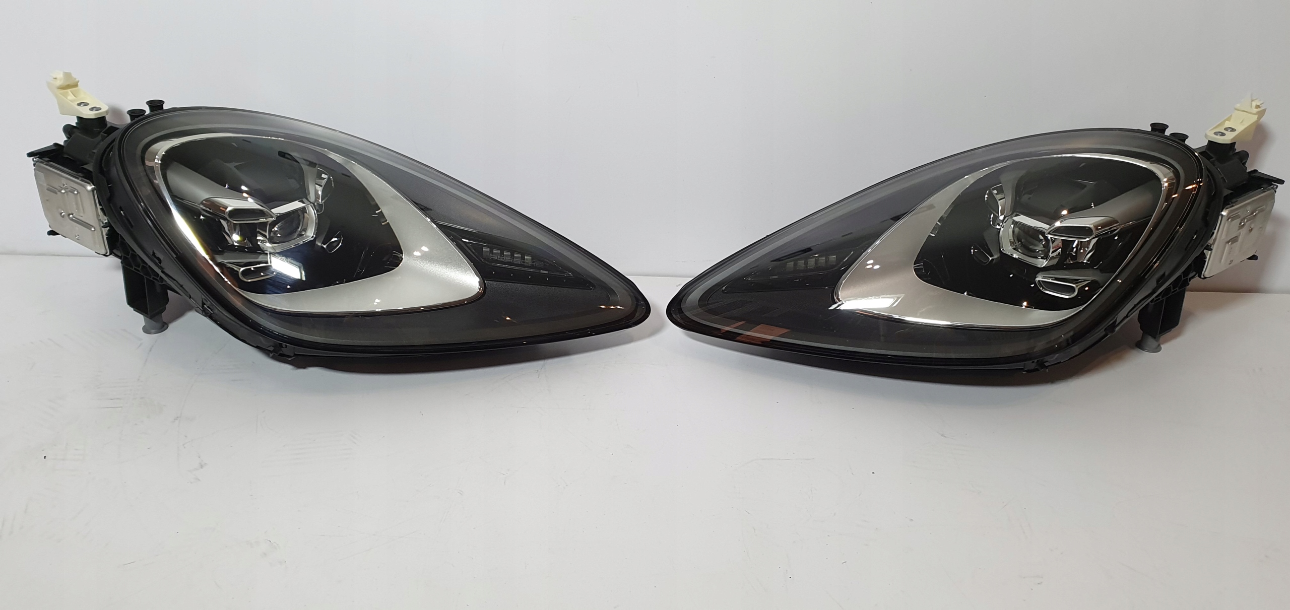 PORSCHE CAYENNE 9Y0 LAMPA PRAWA LEWA PRZÓD KPL ORG