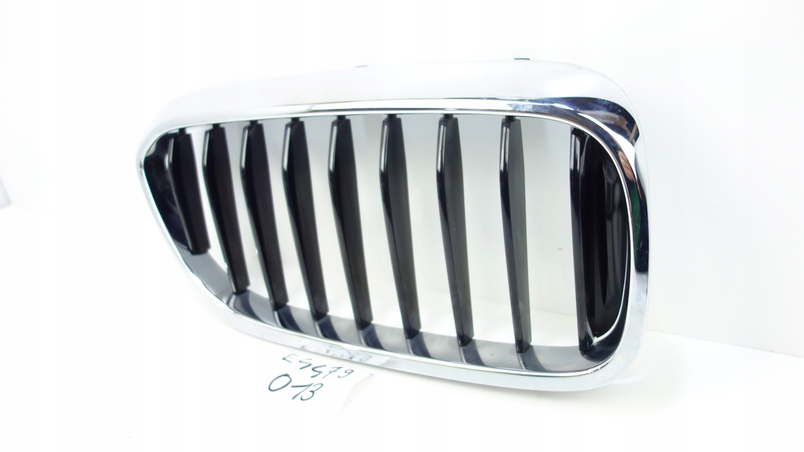 maska bubreg maska desna BMW 5 G30 G31 2017- 7383520