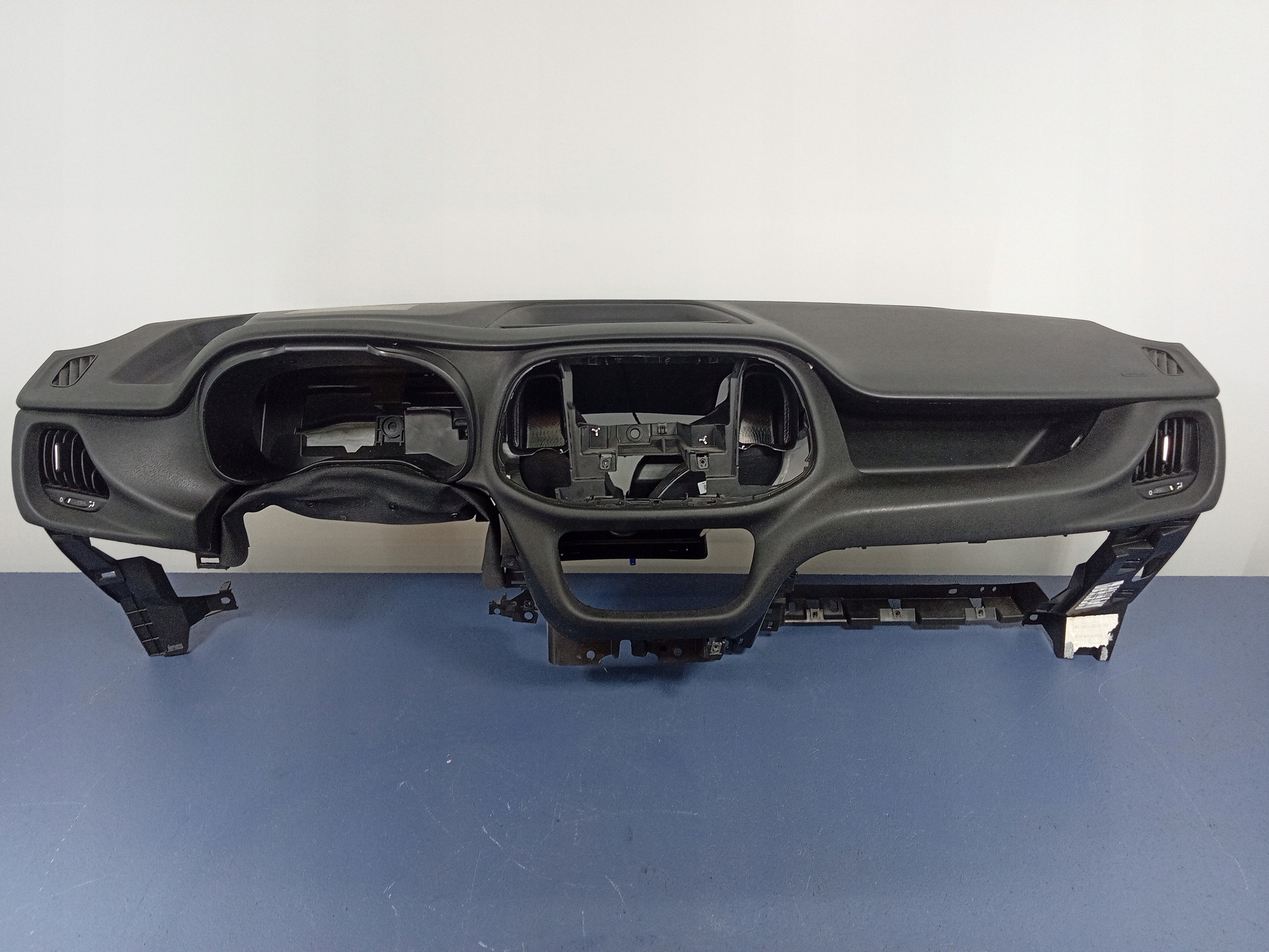 DOBLO II LIFT 15-ПРИБОРНАЯ ПАНЕЛЬ КОНСОЛЬ EU