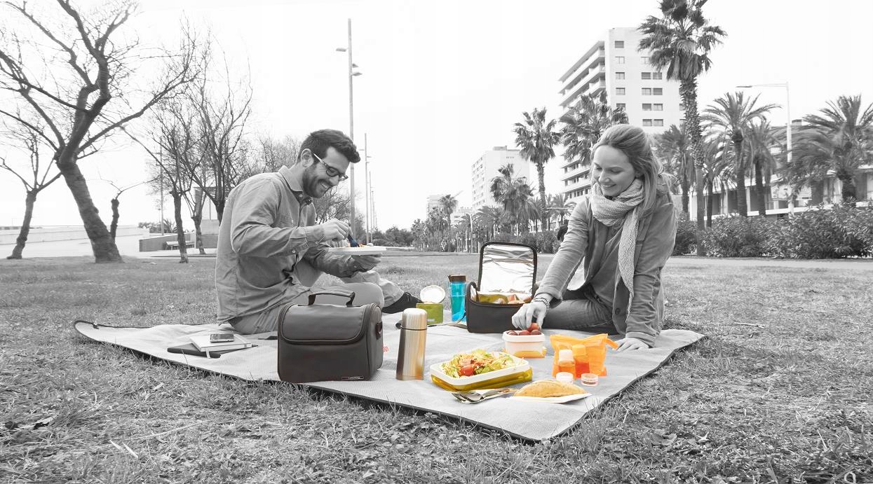 MARKOWY TERMOS INOX NA KAWĘ HERBATĘ PODRÓŻNY CIEPŁO DO 9 GODIZN 0,5L IR Pojemność 0.5 l