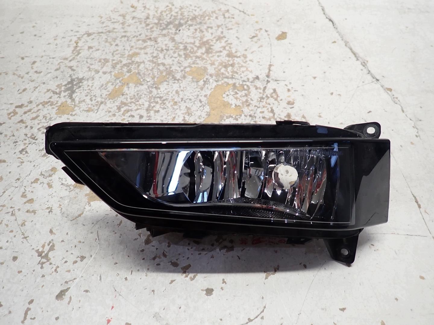 fog light left SKODA FABIA IV 2022- 6VA941699
