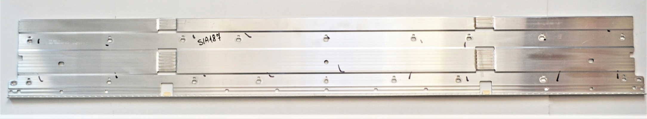 Led Lišta BN61-16156A CY-RR055FGAV1H (č. SIA187)