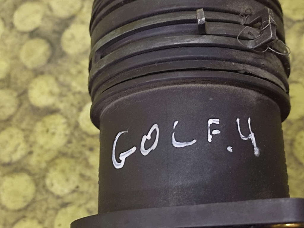 VW GOLF IV flow meter 0280217121