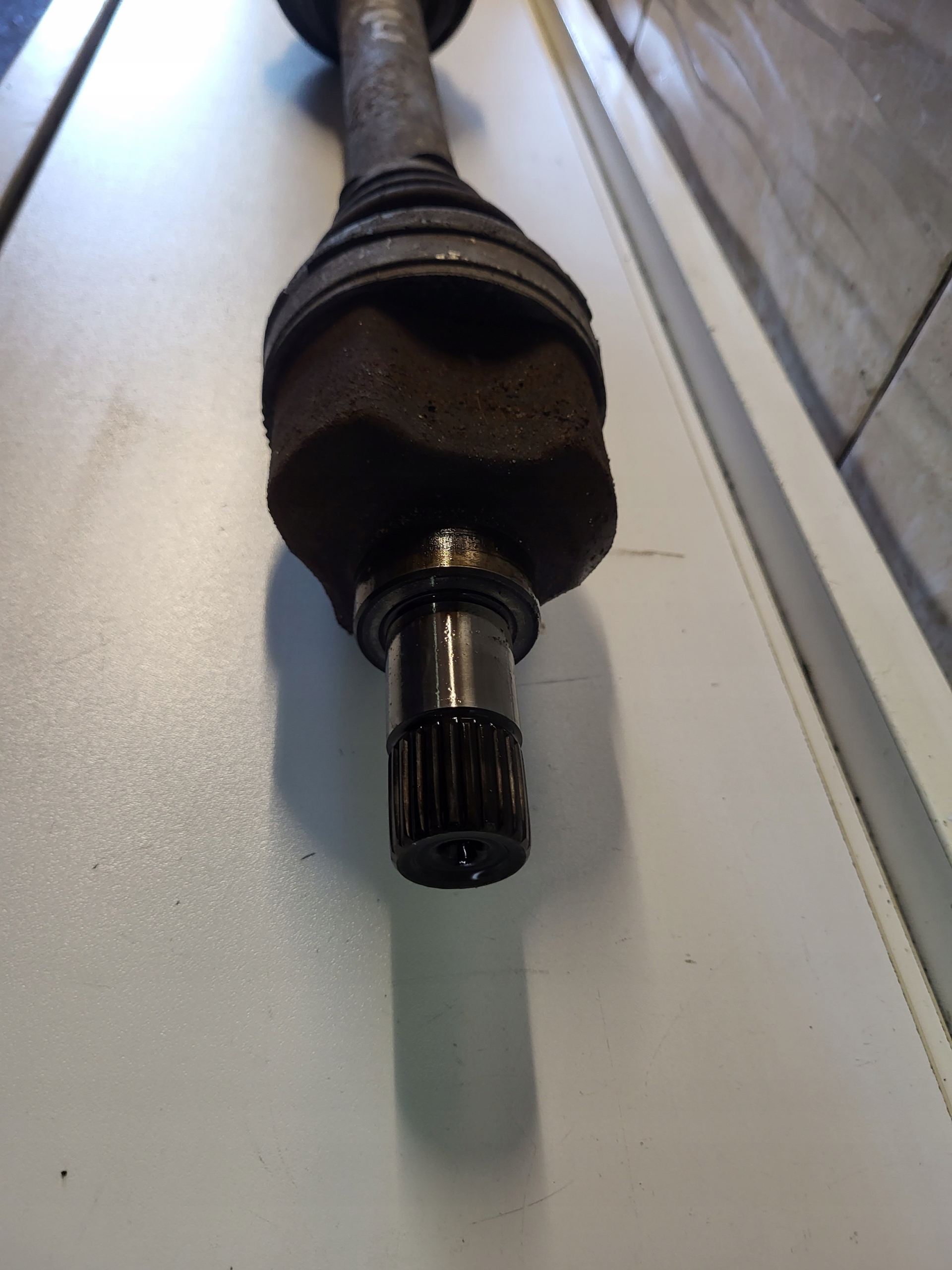 semi-axis left short. PEUGEOT 308 1.6 VTI