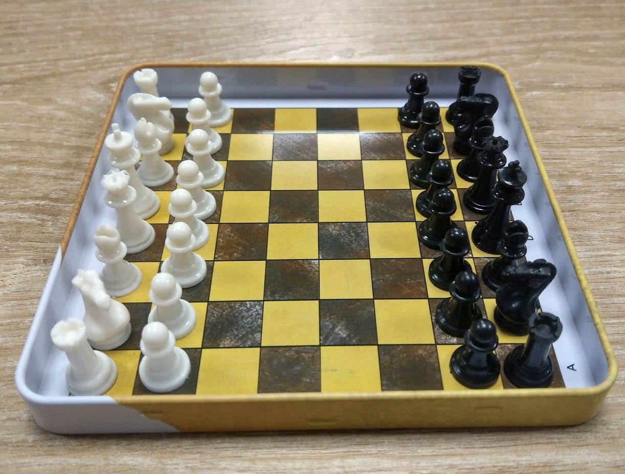 Szachy magnetyczne (podróżne) Rodzaj szachy magnetyczne