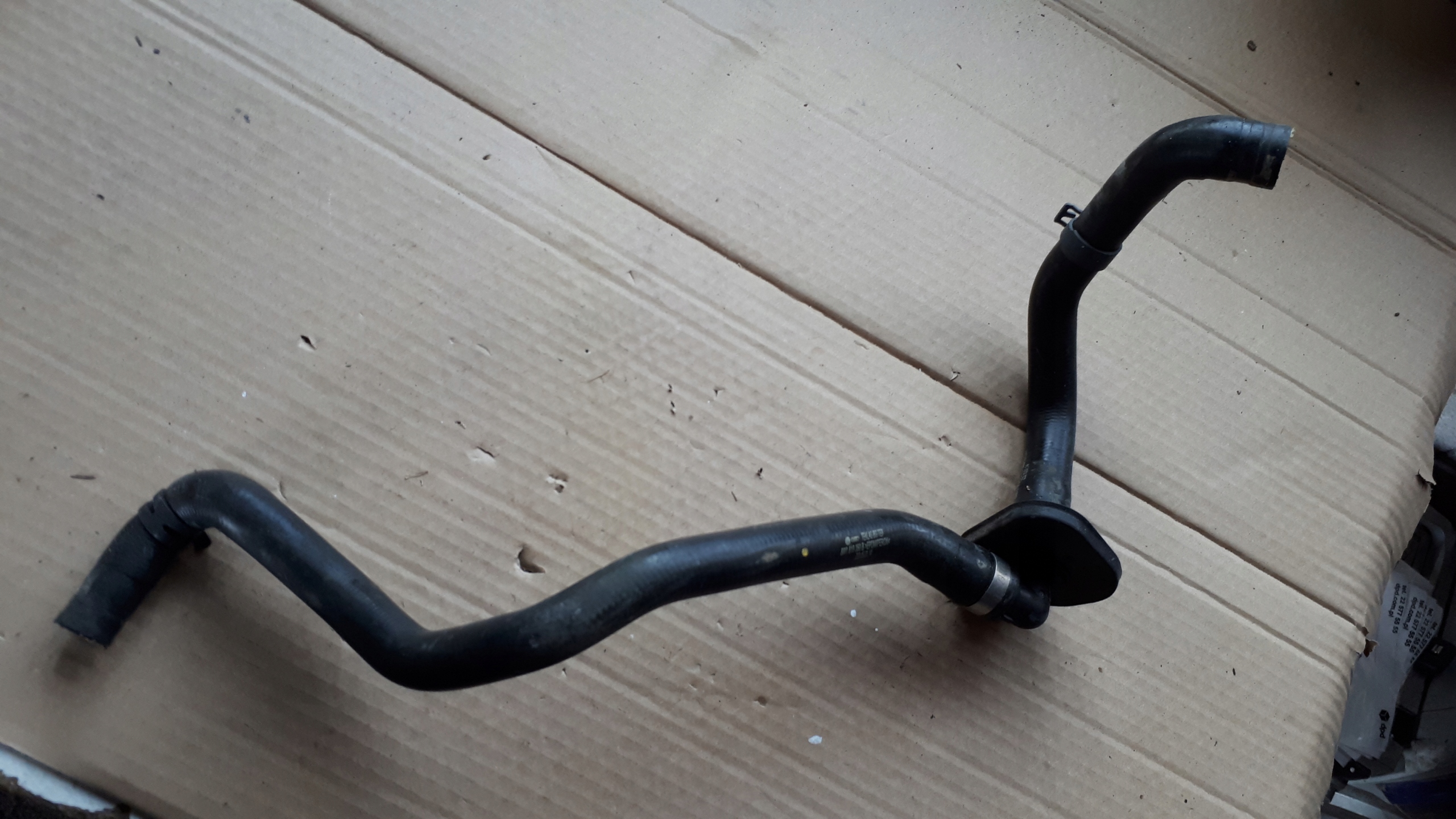 A5 8W PRZEWÓD RURKA WODY 2.0 TFSI 8W1819350B A4 B9