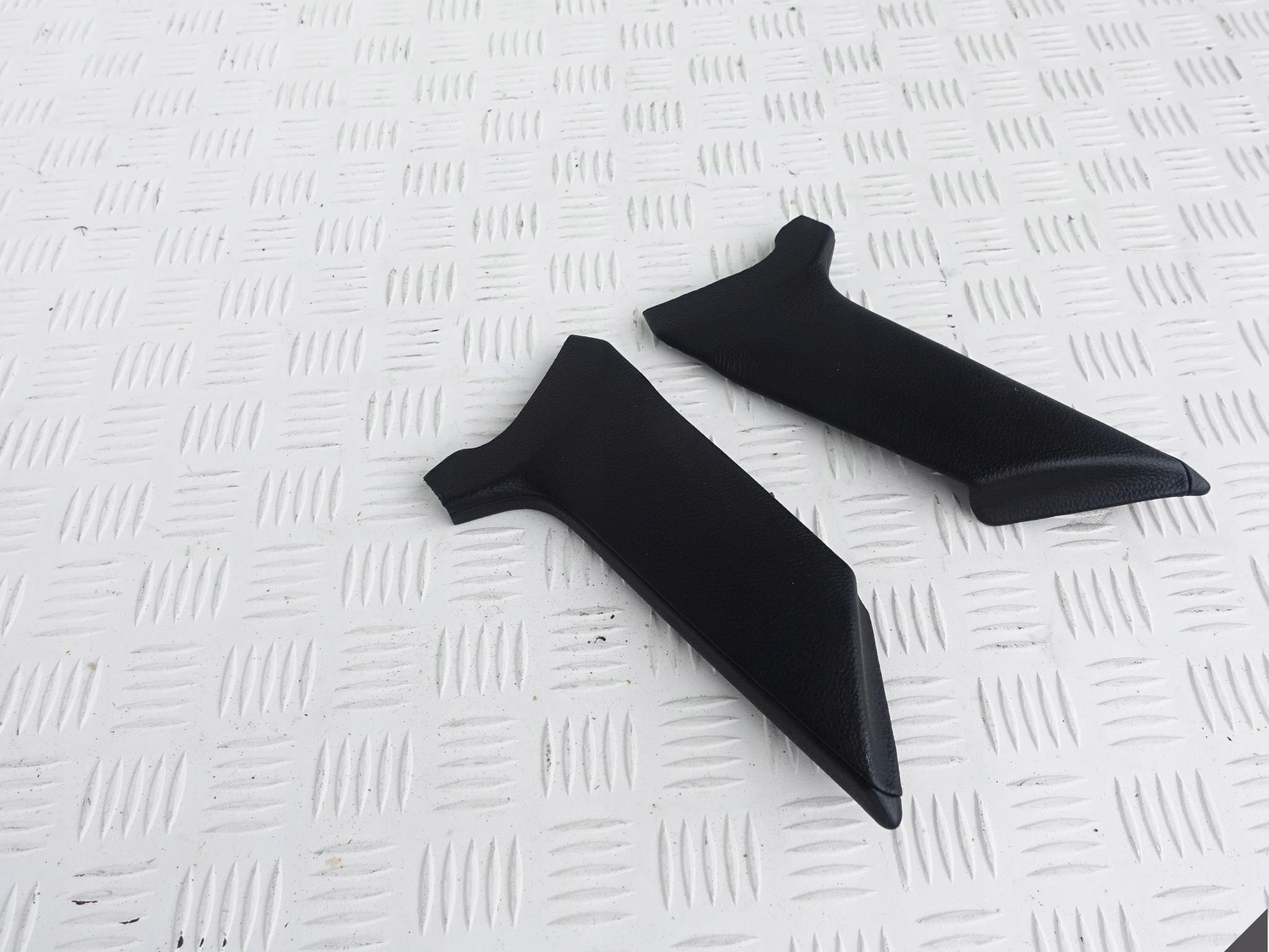 PORSCHE CAYENNE 7P 10- PANEL Blende Abdeckung Leiste Schutzleiste P oder L