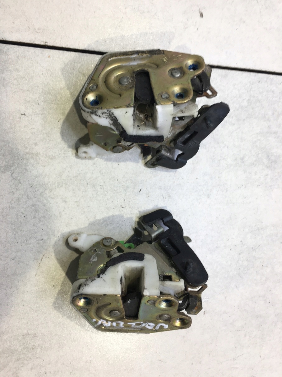 lock door rear part KOMPLET SPACE WAGON II