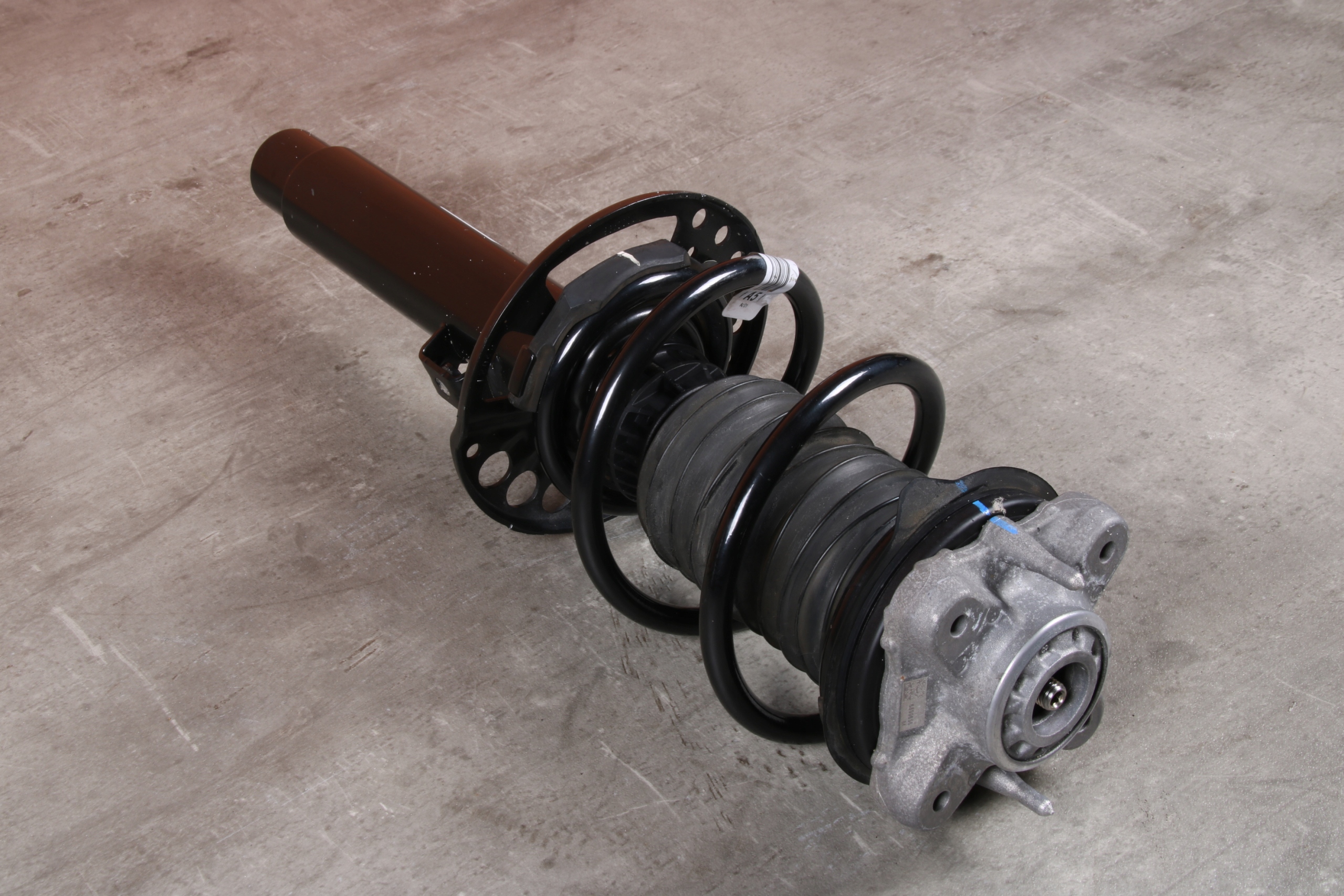 BMW G42 M240i shock absorber right front front 6896532 24215 KM !!!