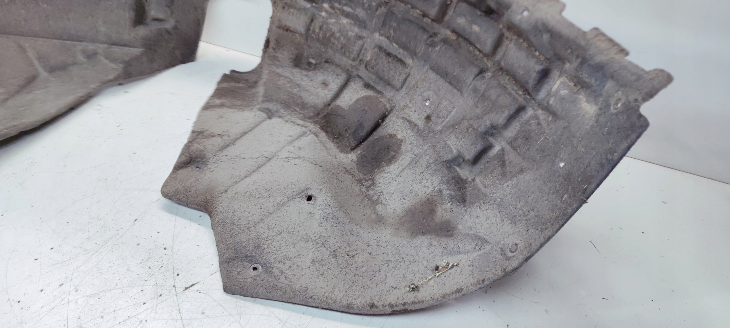 mudguard right front MATERIALOWE AUDI Q3 8U 8U0821172E