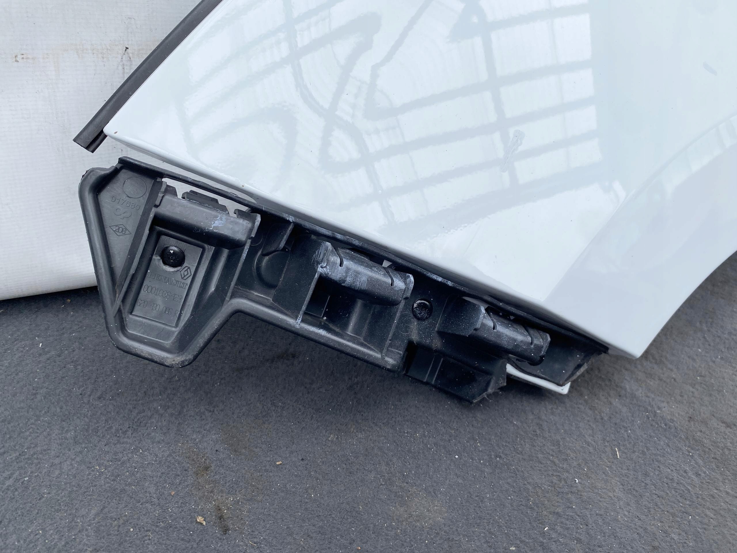 RENAULT MASTER 3 10- fender front left front BIALY DO ZALOZENIA