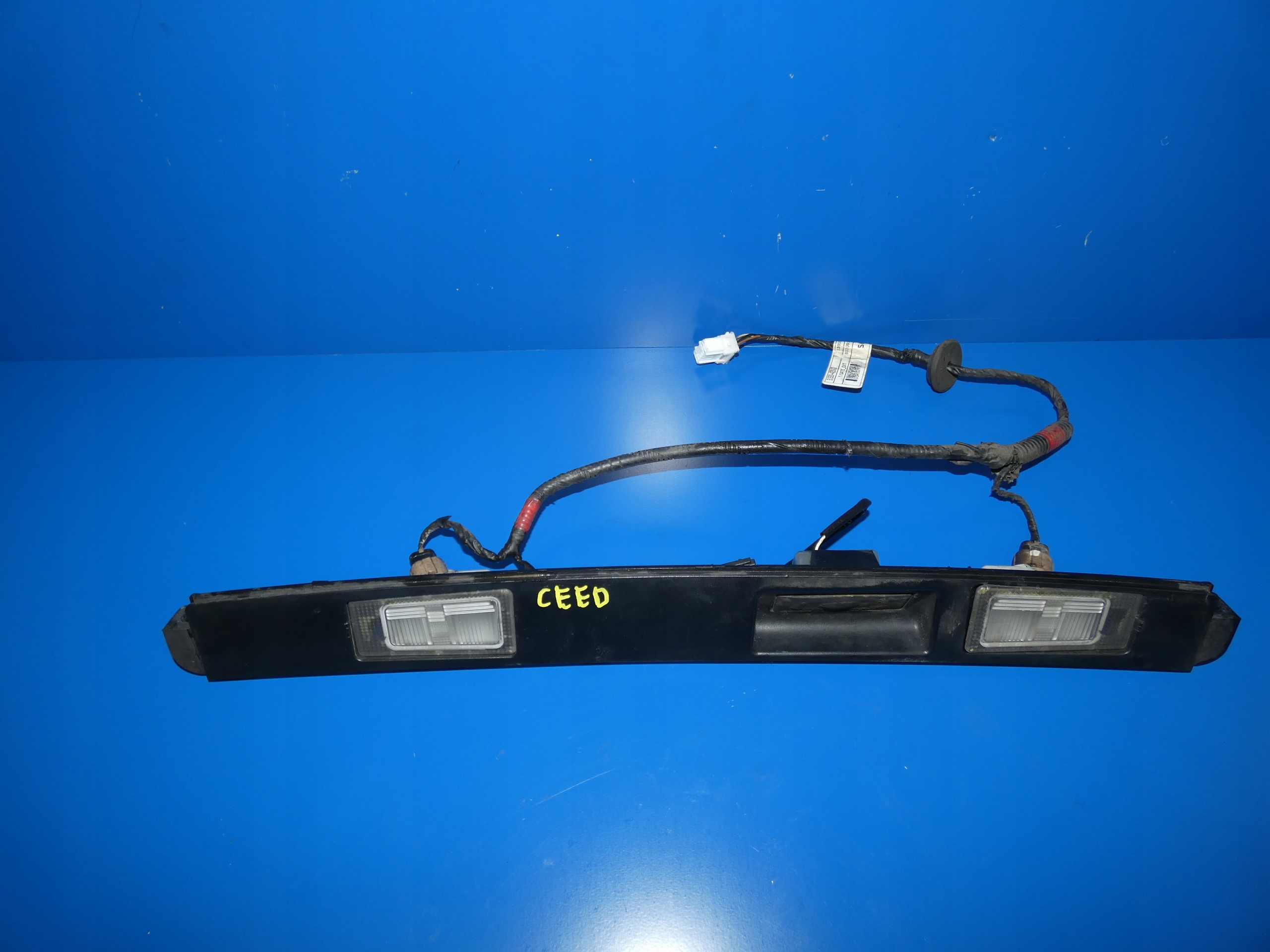 CEED II 12- KOMBI BLENDA MIKROSTYK KLAPY BAGAŻNIKA