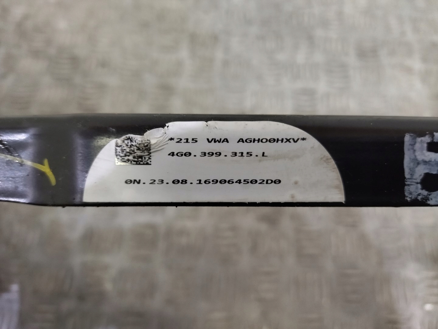 4G0399315L - ама сани коляска колыбель передняя AUDI A7