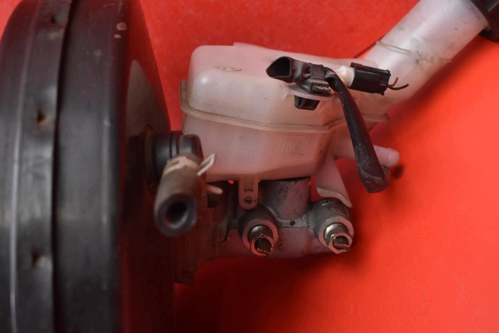 servo Servofreno EU 4680A011 MITSUBISHI LANCER 8 VIII 1.8 MIVEC 143 KM