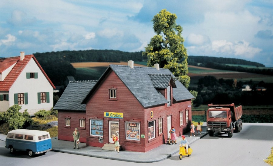 61831 Obchod s potravinami "Edeka" , měřítko H0